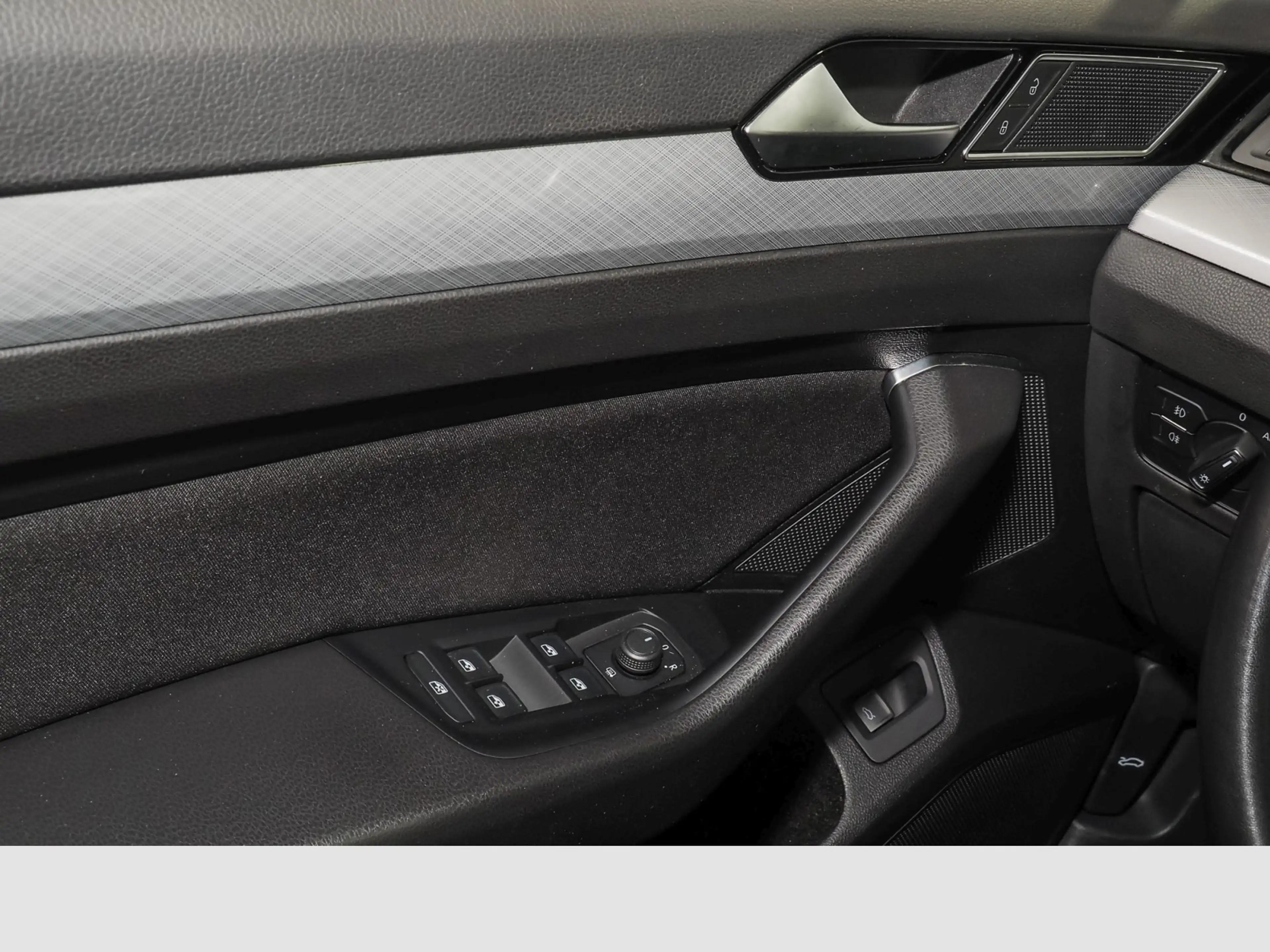 Volkswagen Passat BUSINESS 2.0 TDI — photo 14