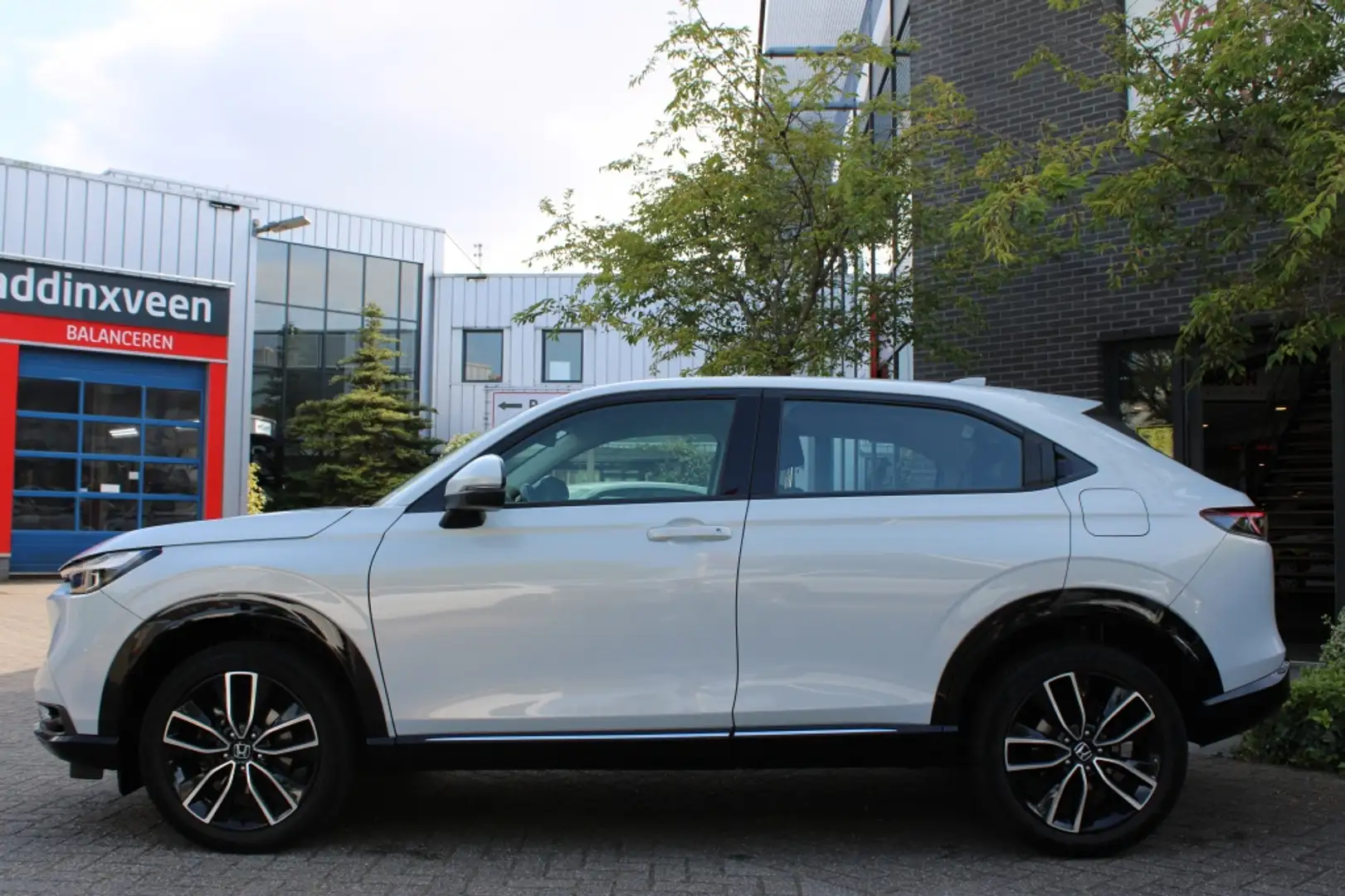 Honda HR-V 1.5 HEV Advance Navi/Led/Cam/Winter/18"/Trekh/Keyl Wit - 2