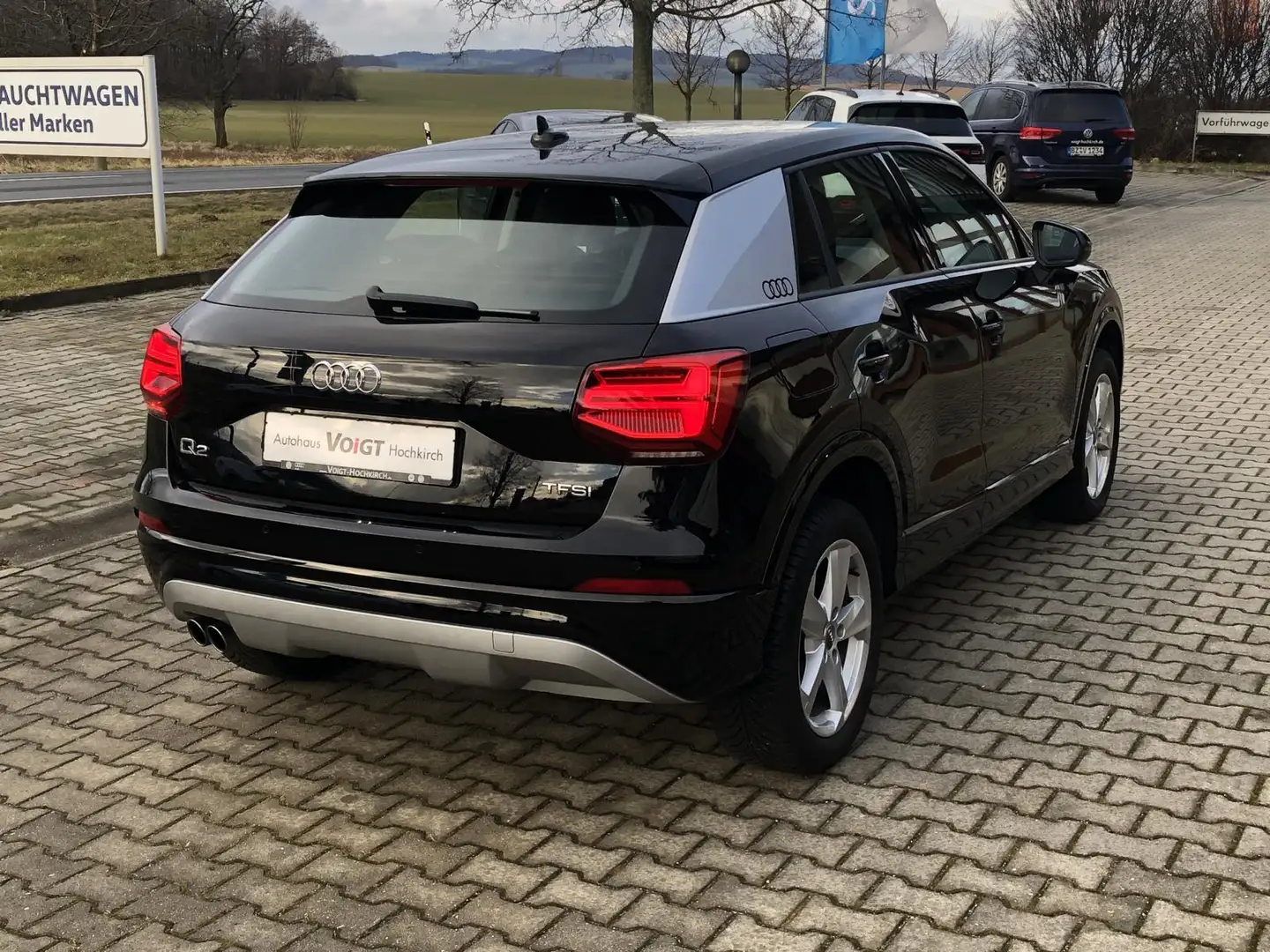 Audi Q2 sport 1.4 TFSI ACT S tronic LED EINPARKHILFE SITZH Schwarz - 2
