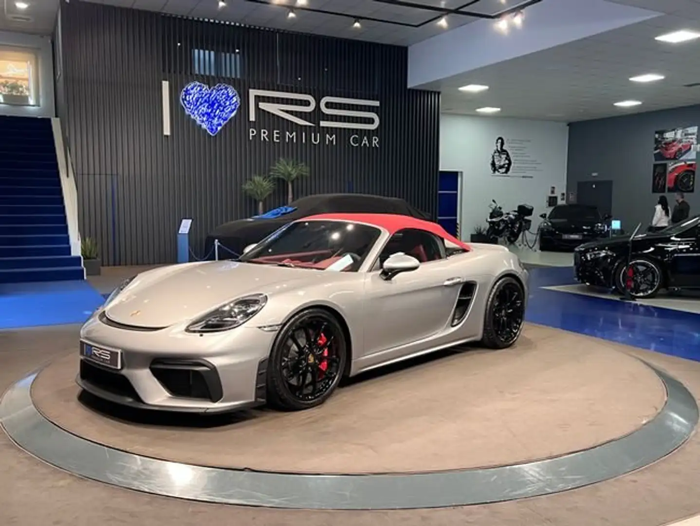 Porsche 718 Spyder Plateado - 2