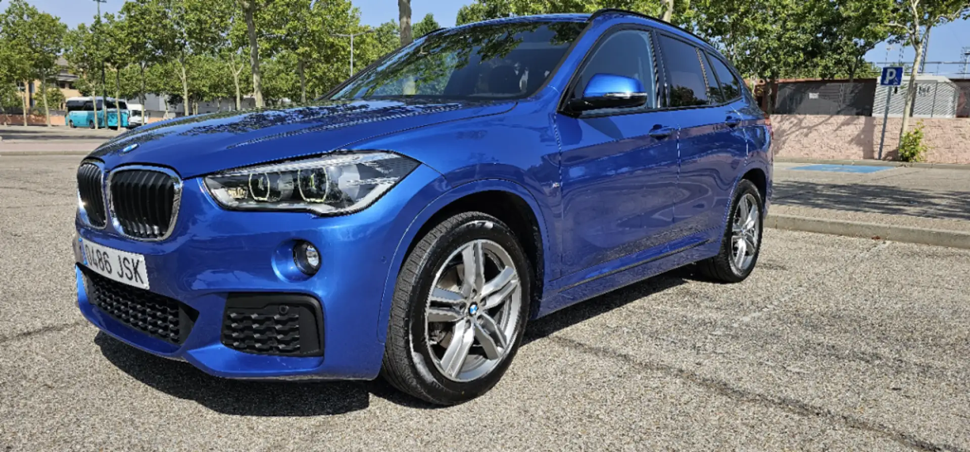 BMW X1 sDrive 18dA Azul - 1