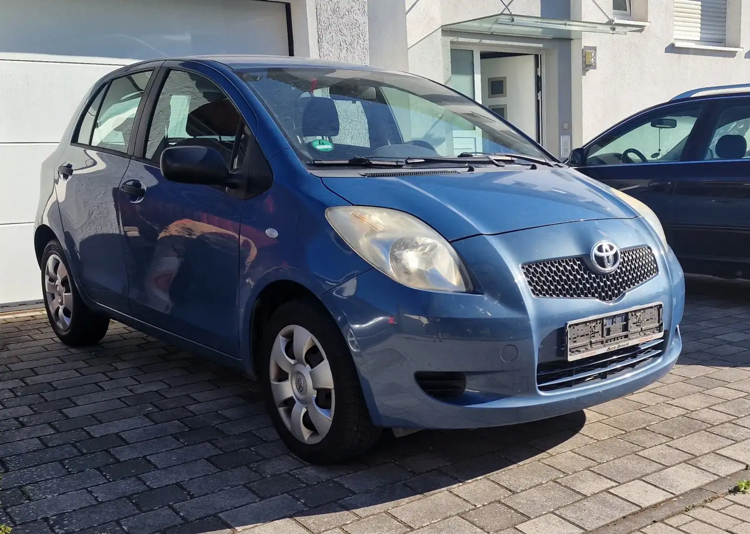 Toyota Yaris 1.0 VVT-i - 1