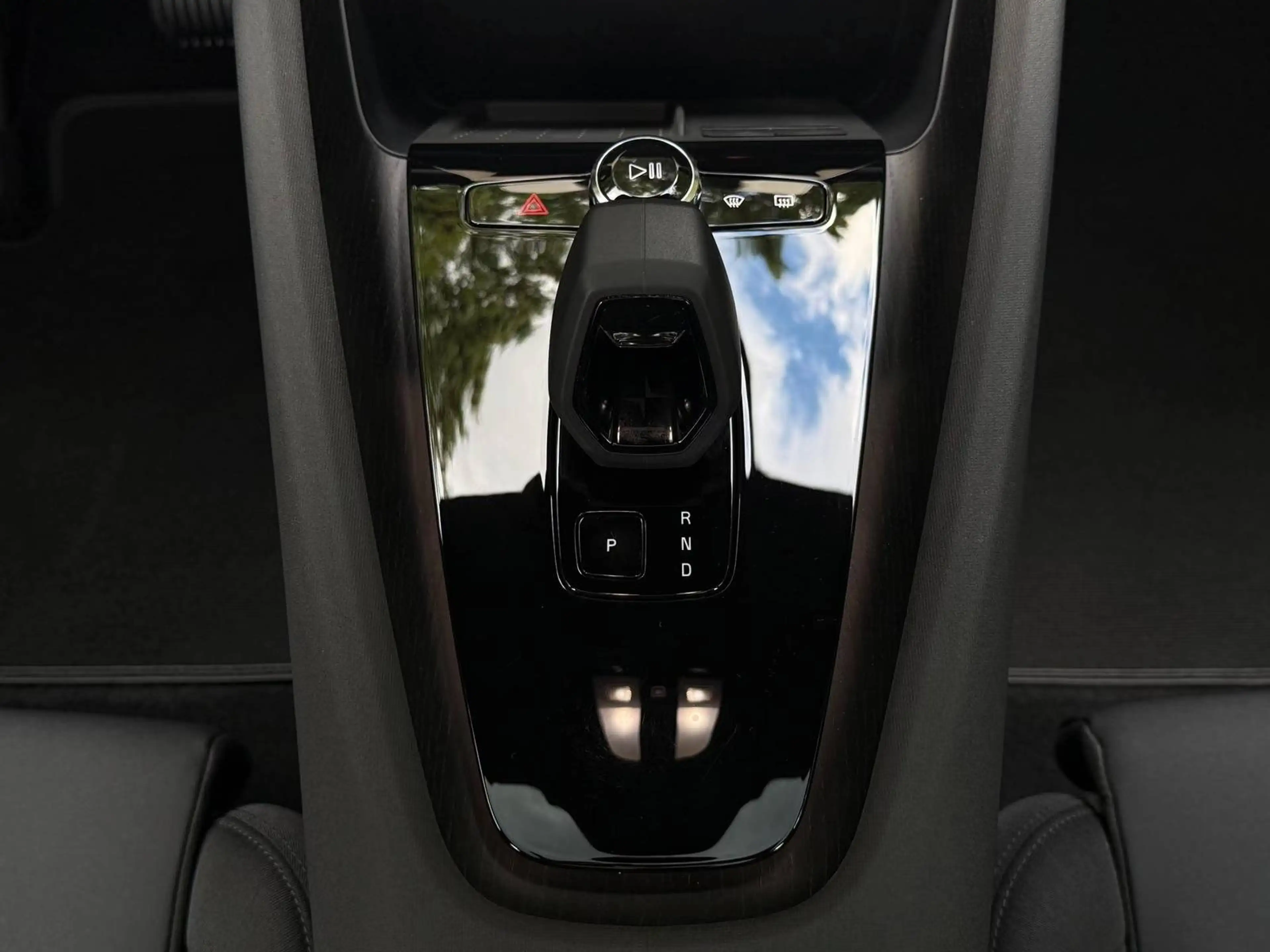 Polestar 2 Long Range Dual — photo 9