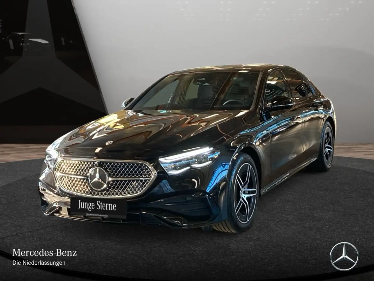 Mercedes-Benz E 300 e Hybrid AMG 360° Pano Burmester Distr. PTS Schwarz - 2