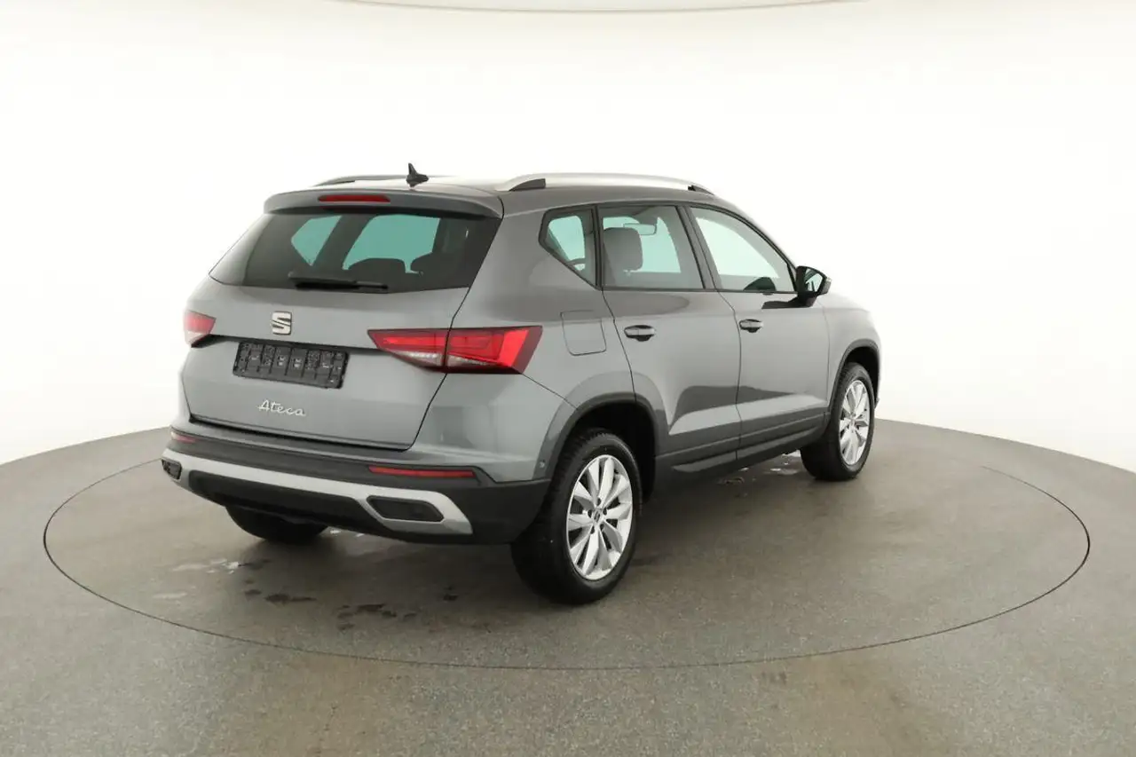 SEAT Ateca 1.5 TSI DSG Style, AHK, Navi, Kamera, el. Klappe 19