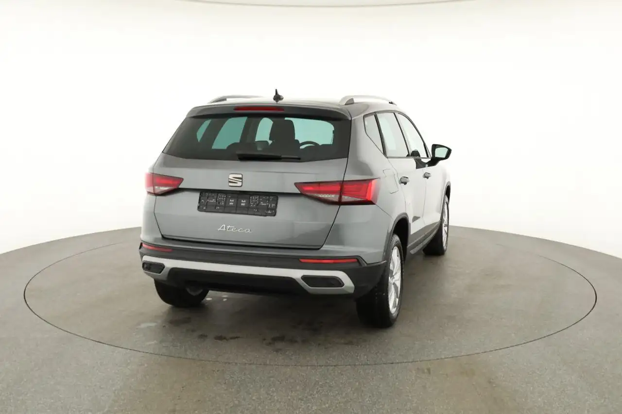 SEAT Ateca 1.5 TSI DSG Style, AHK, Navi, Kamera, el. Klappe 18