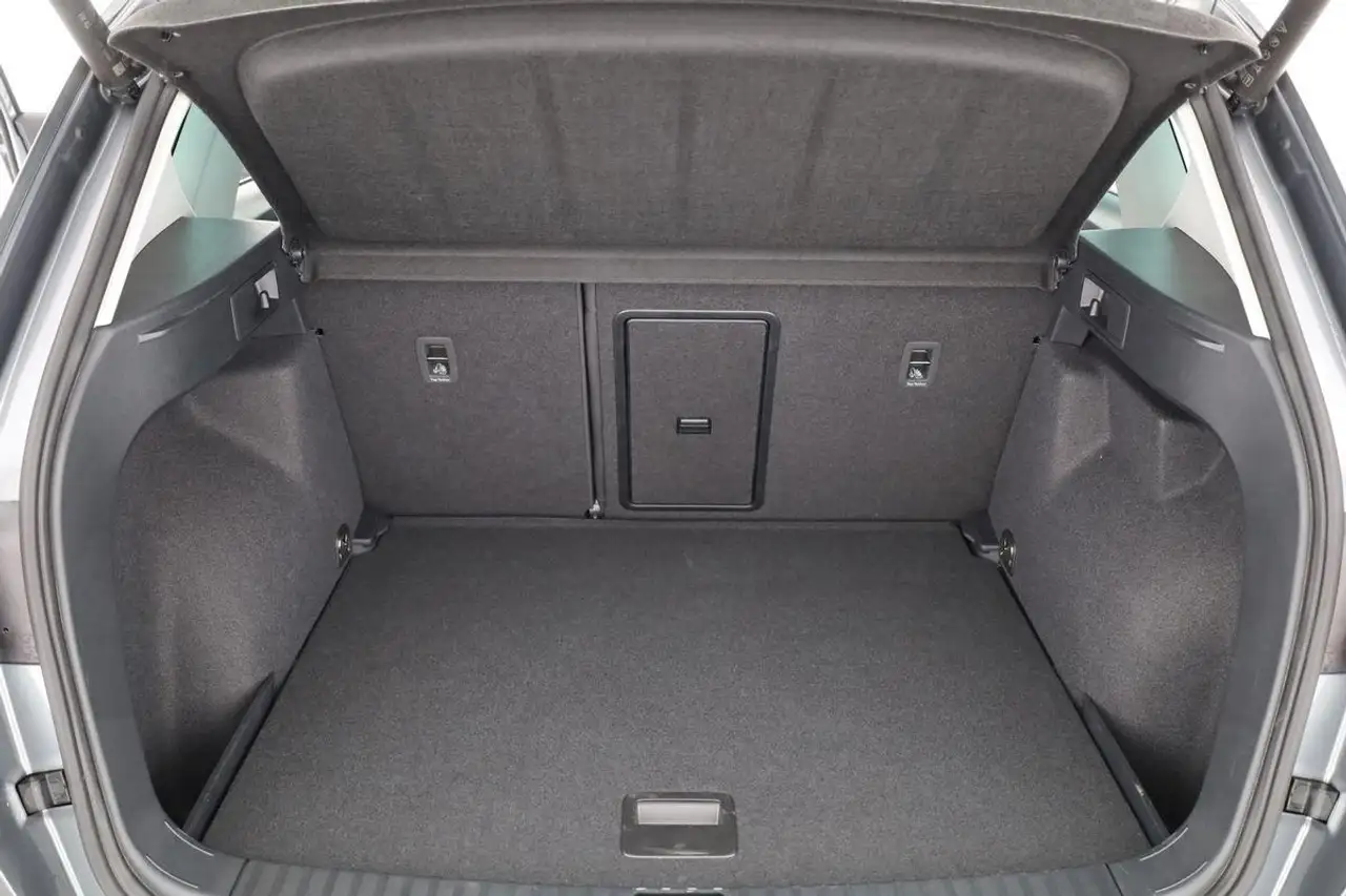 SEAT Ateca 1.5 TSI DSG Style, AHK, Navi, Kamera, el. Klappe 14