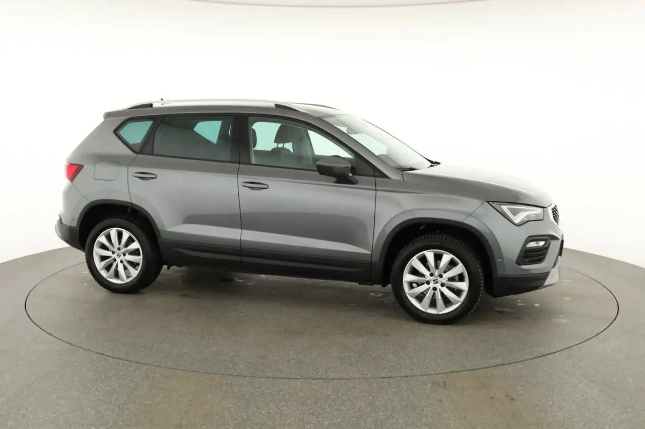 SEAT Ateca 1.5 TSI DSG Style, AHK, Navi, Kamera, el. Klappe 24