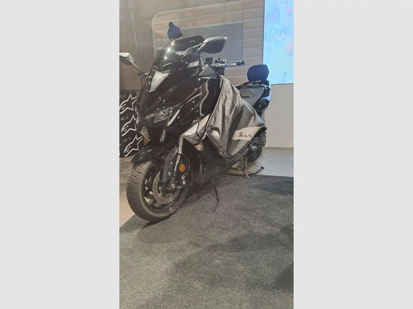 Yamaha TMAX 530 Negro - 1