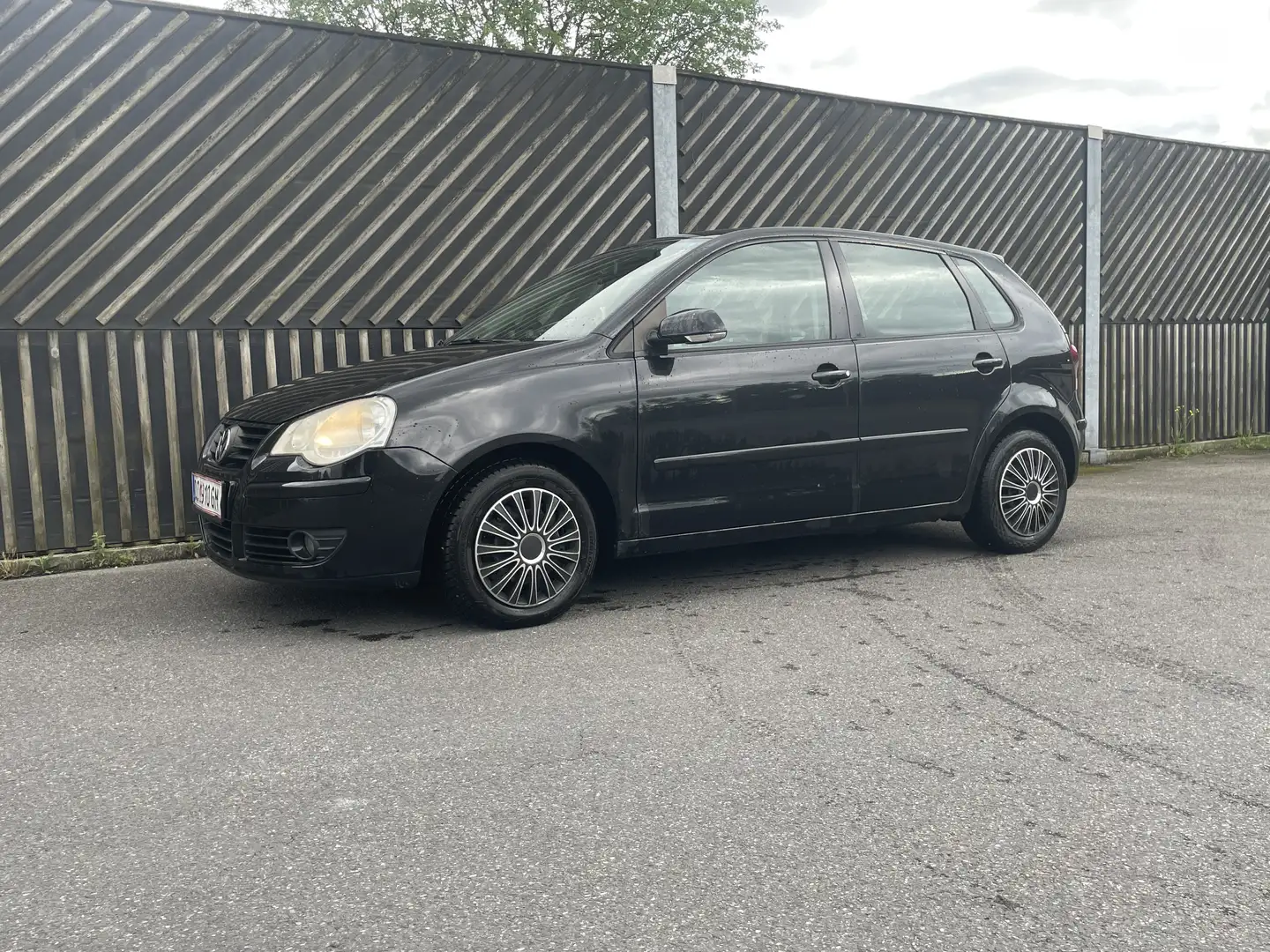 Volkswagen Polo - 2