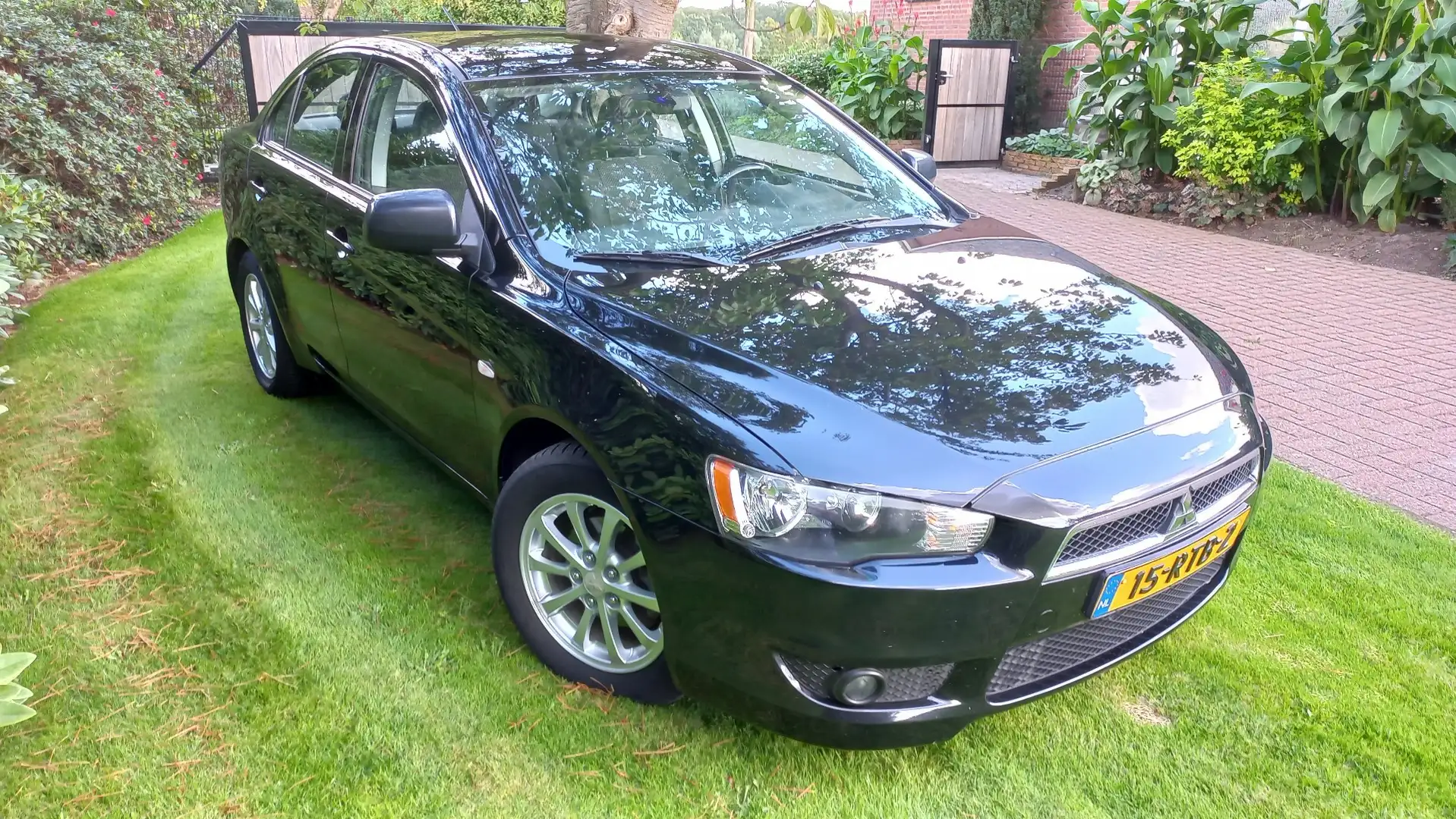 Mitsubishi Lancer 1.6 Edition One Black - 2