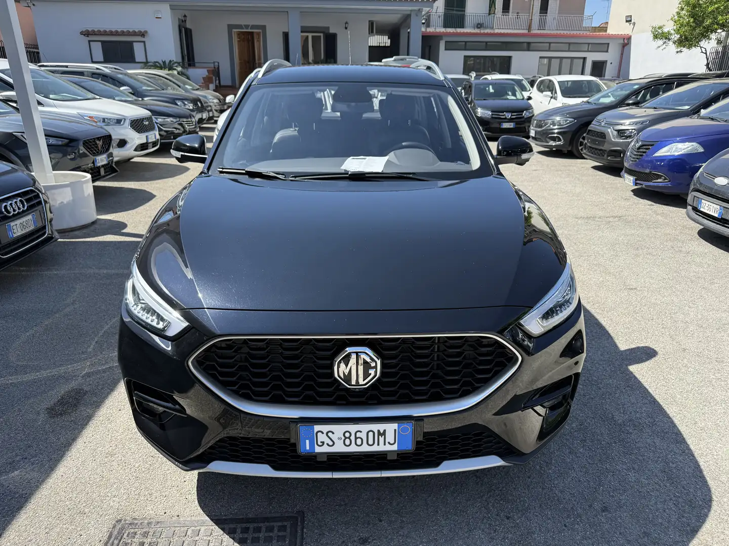 MG ZS ZS 2021 1.5 Luxury Black - 2