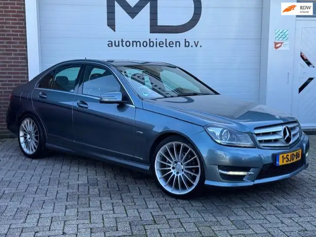 Mercedes-Benz C 200 AMG Avantgarde - LED - Automaat