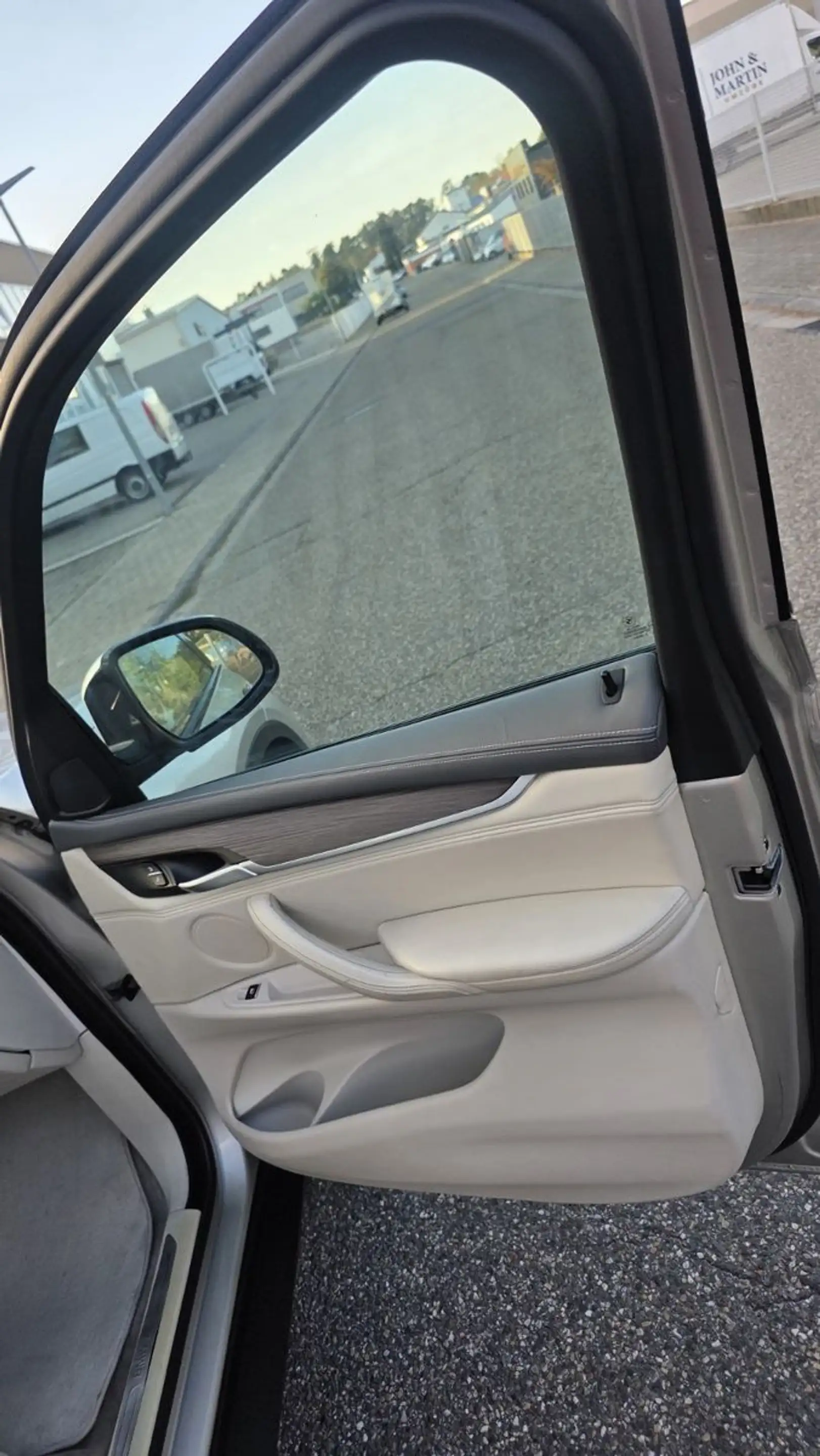 BMW X5 xDrive 40 d Vollaust.Pano.Dach Garantie 2Hand — photo 12