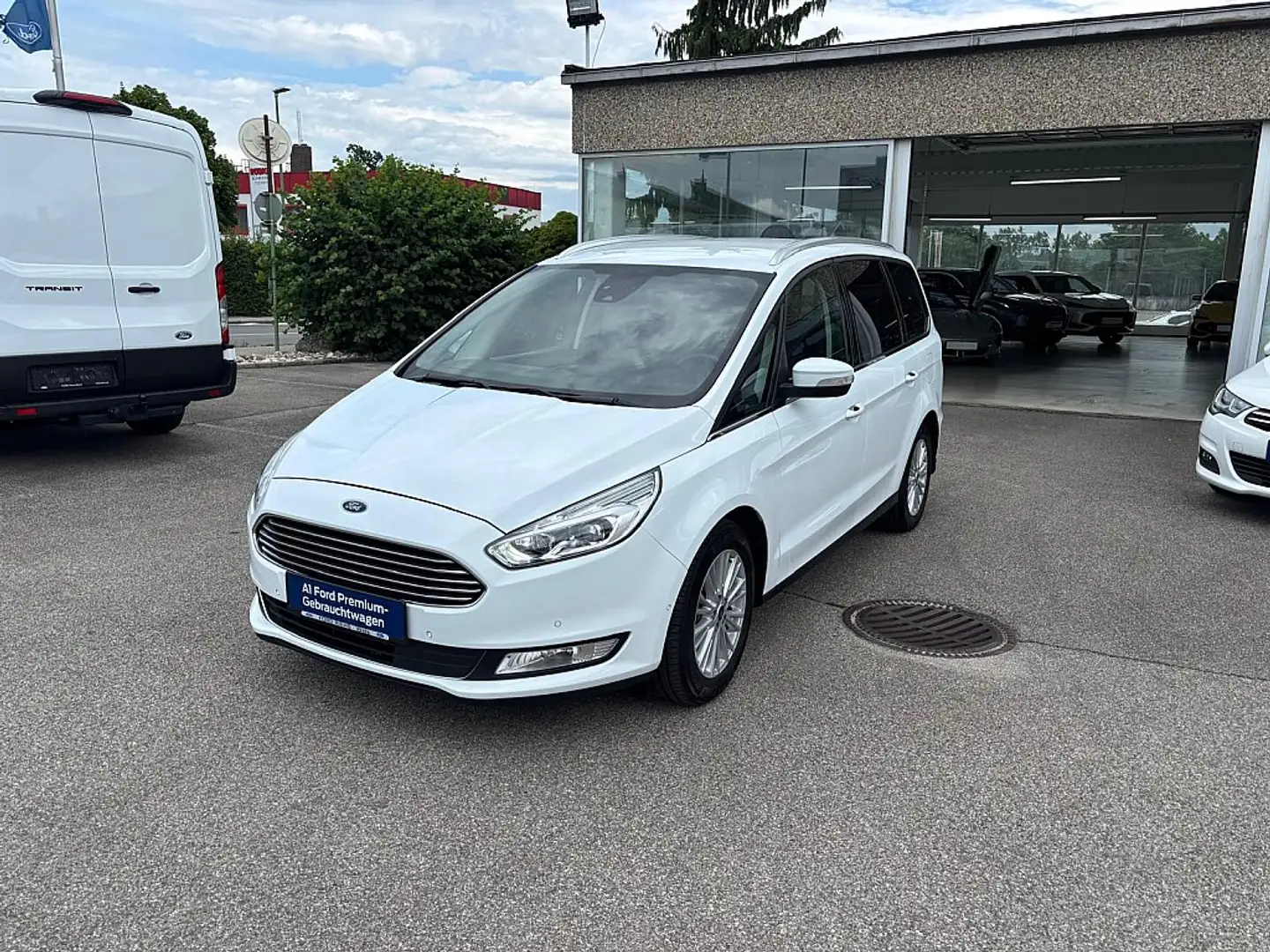 Ford Galaxy 2,0 EcoBlue SCR Titanium Aut. 7 Sitzer Wit - 1