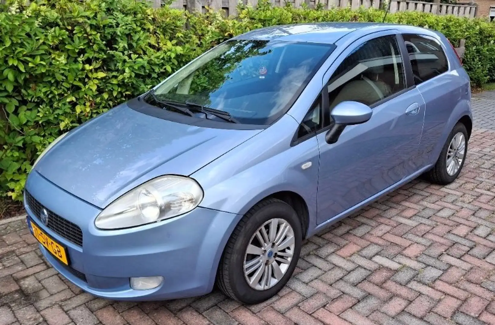 Fiat Punto 1.4 Edizione Prima Apk 10/25 Blauw - 1