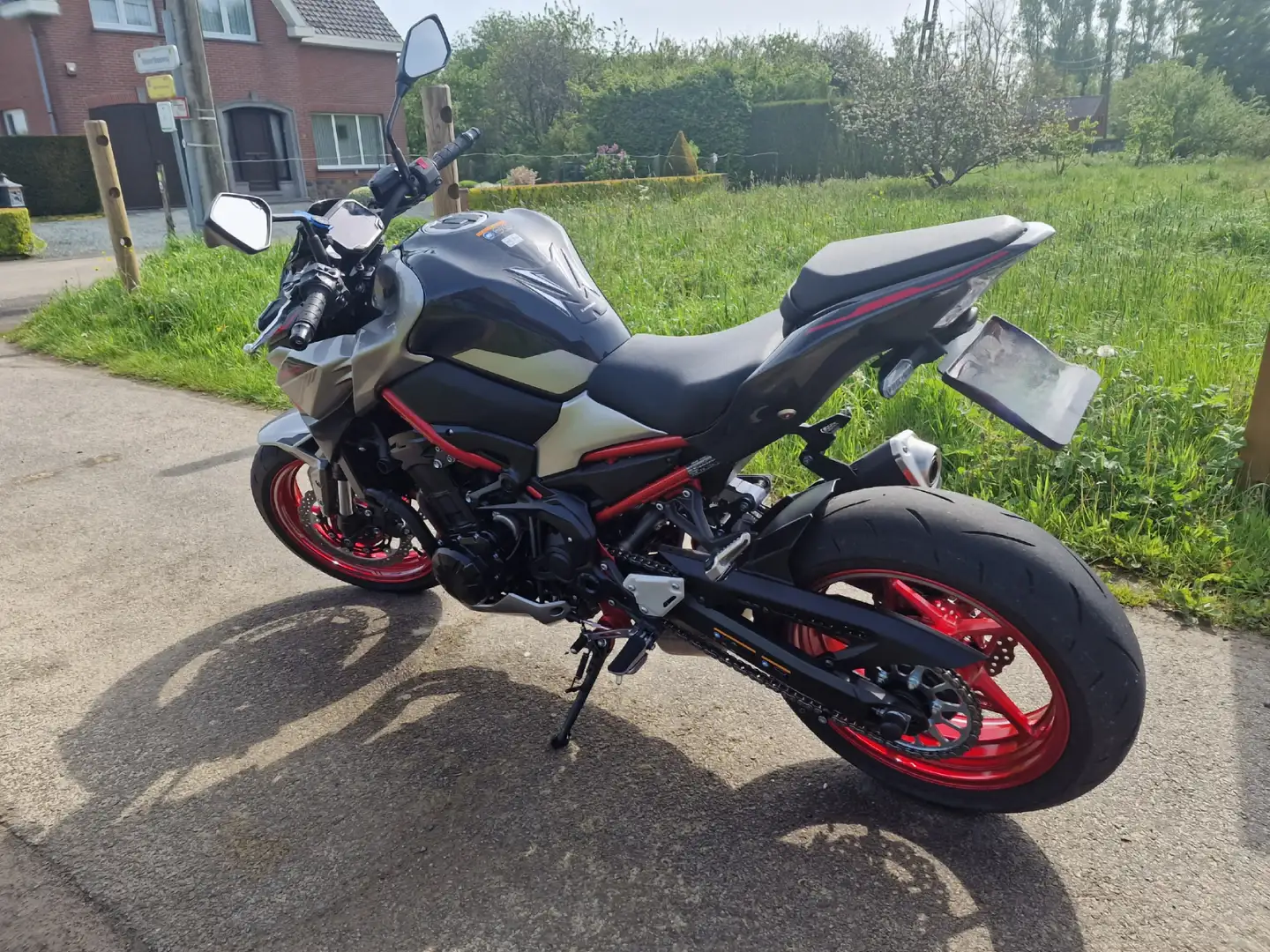 Kawasaki Z 900 ZR900F Červená - 2