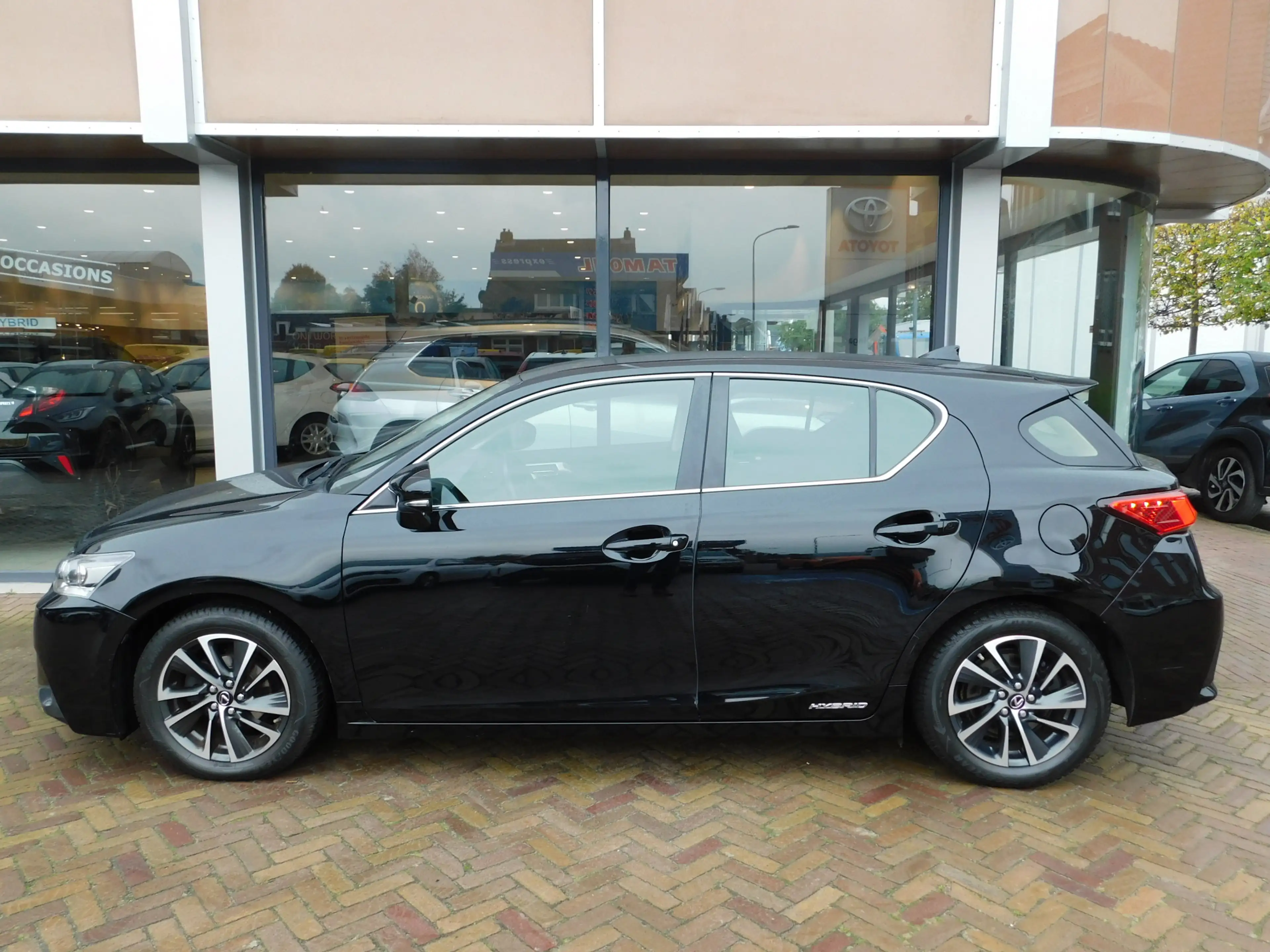 Lexus CT 200h Business Line — photo 4