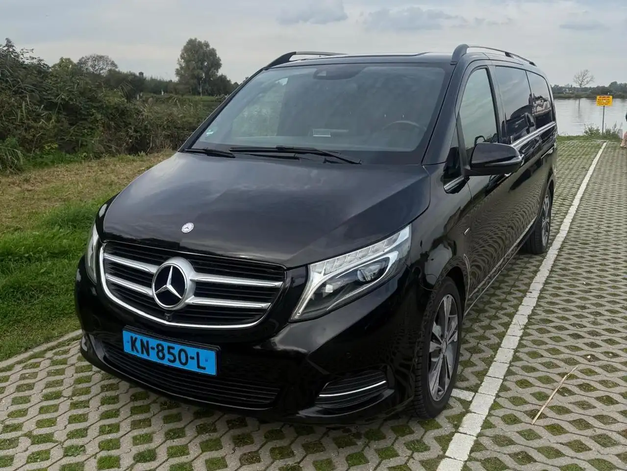Mercedes-Benz V