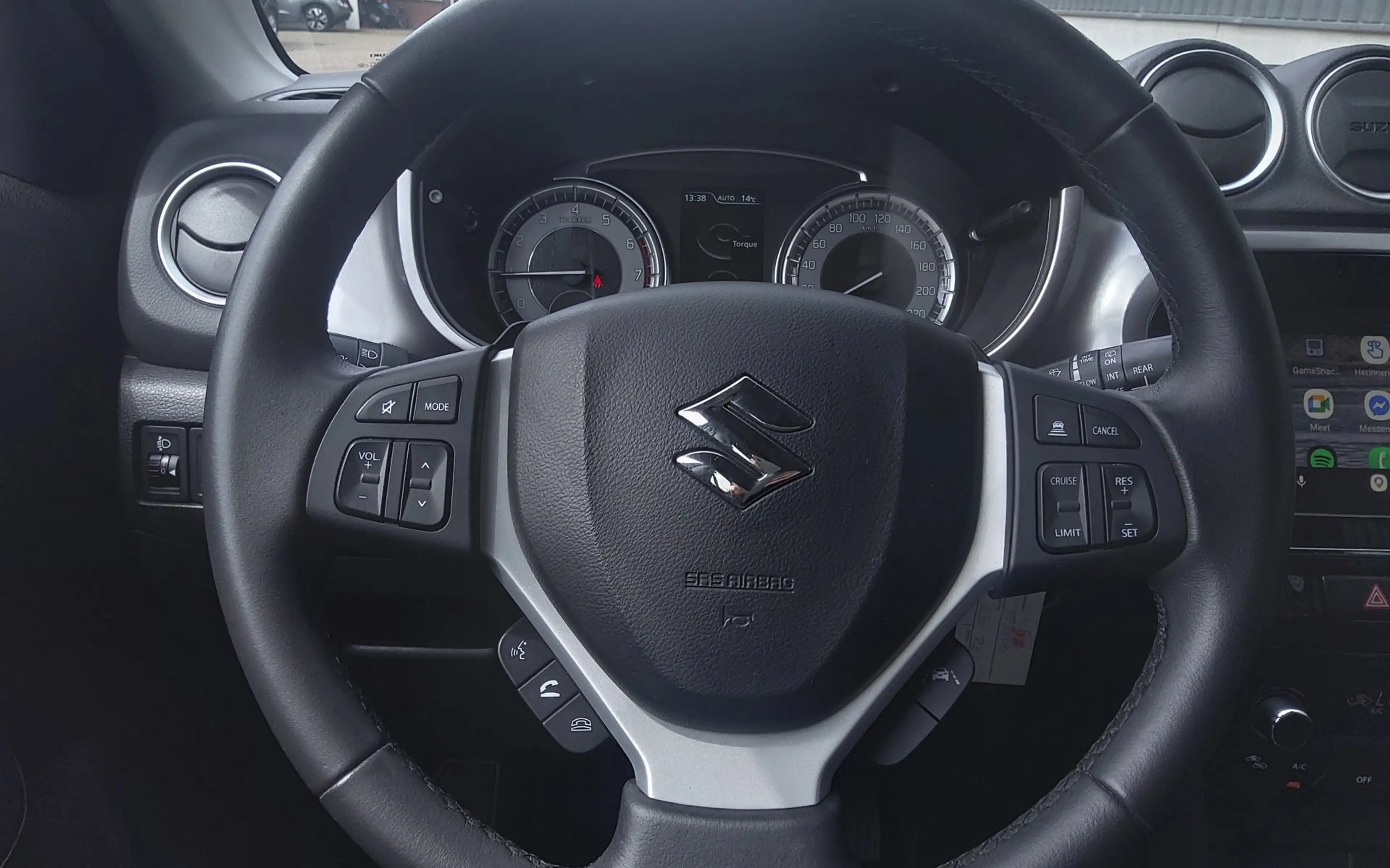 Suzuki Vitara 1.0 Boosterjet AllGrip Select|Camera/CarPlay® — photo 16