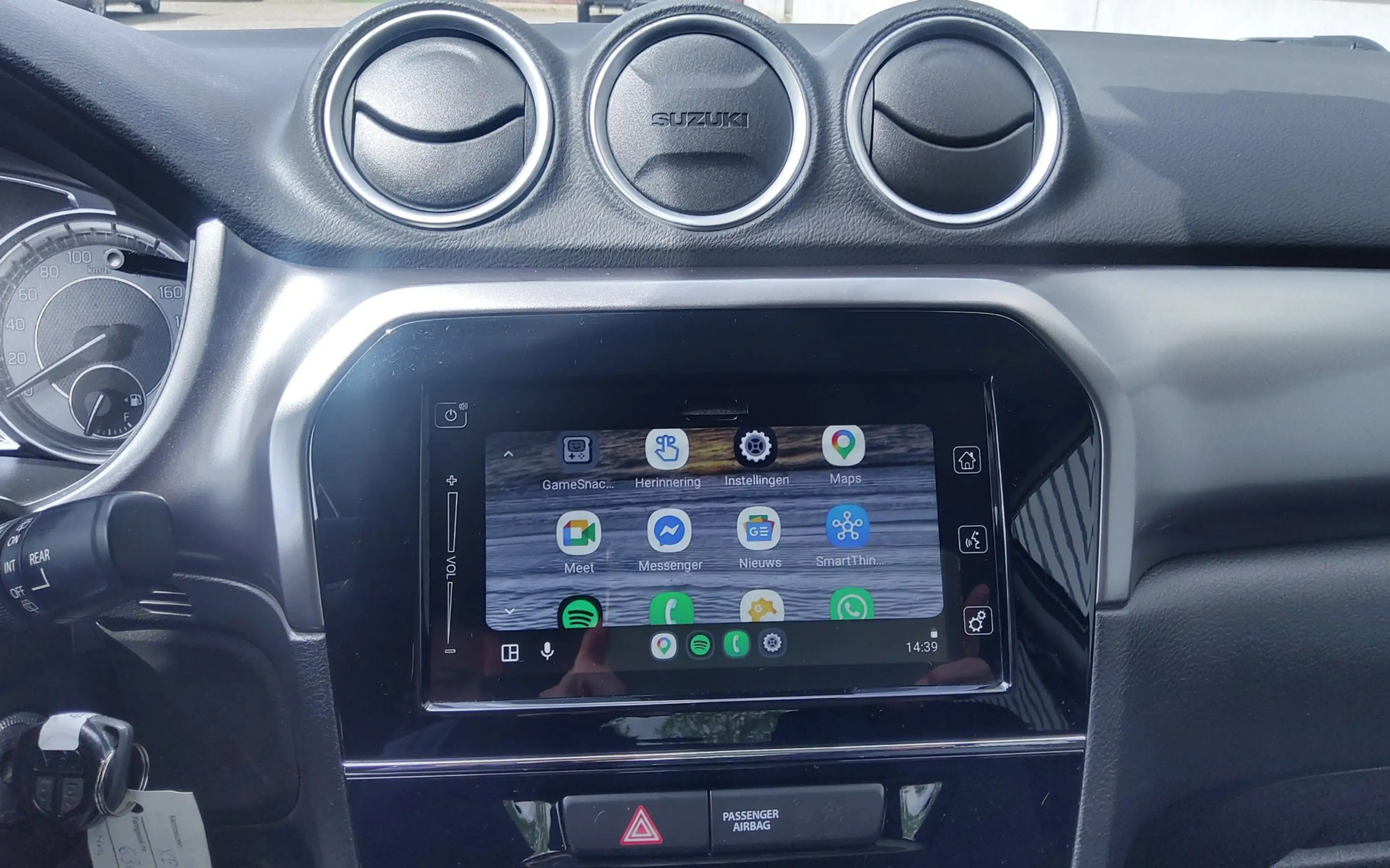 Suzuki Vitara 1.0 Boosterjet AllGrip Select|Camera/CarPlay® — photo 24
