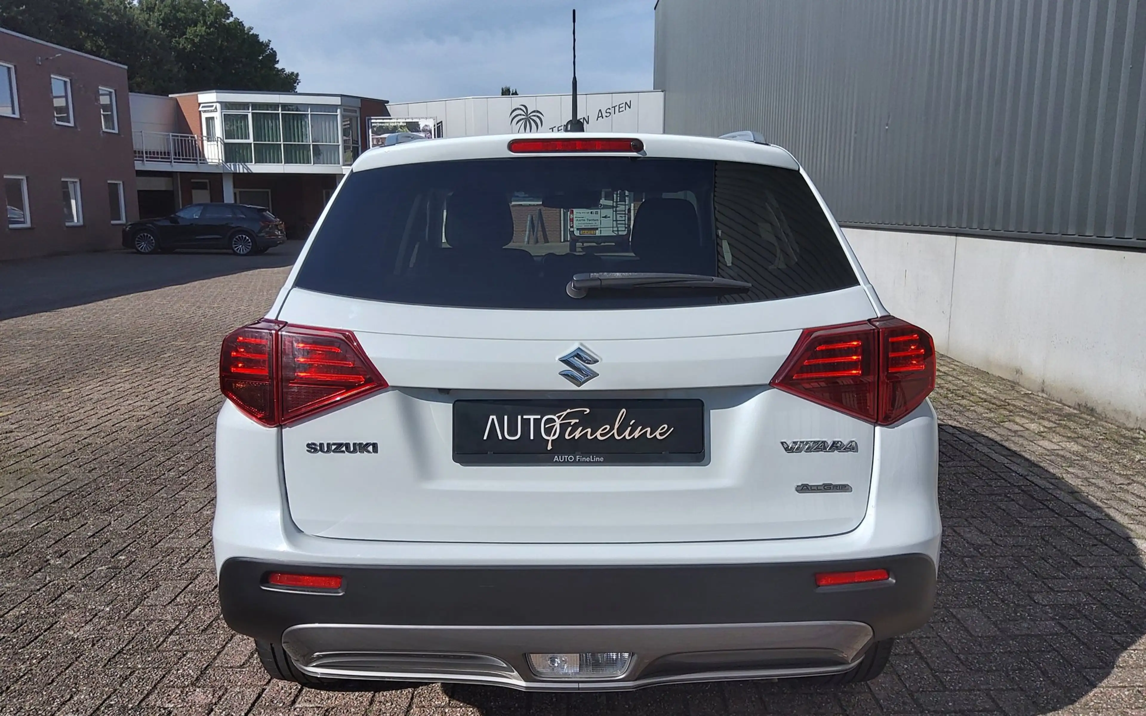 Suzuki Vitara 1.0 Boosterjet AllGrip Select|Camera/CarPlay® — photo 6