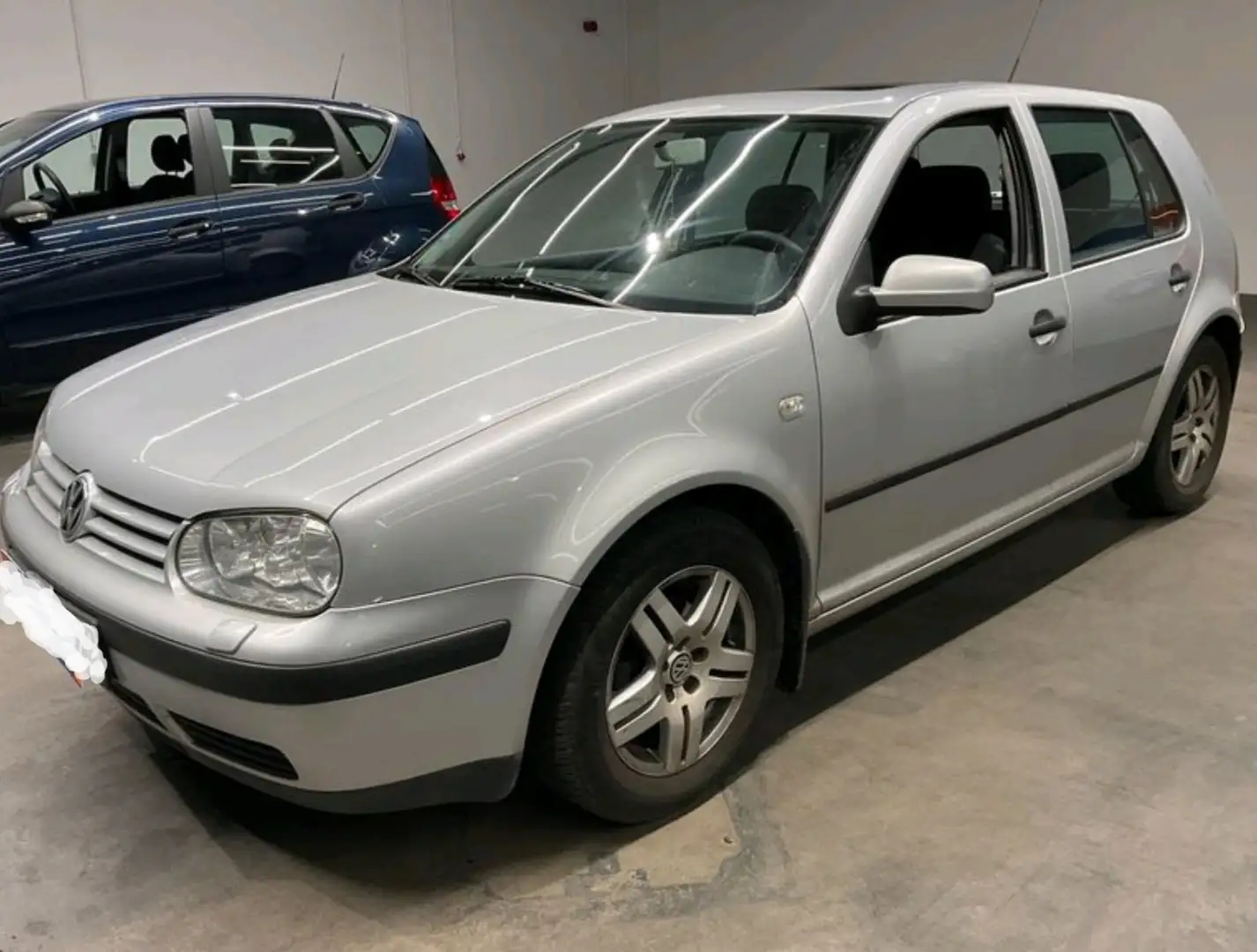 Volkswagen Golf 1.6 Automatik Special Silber - 1