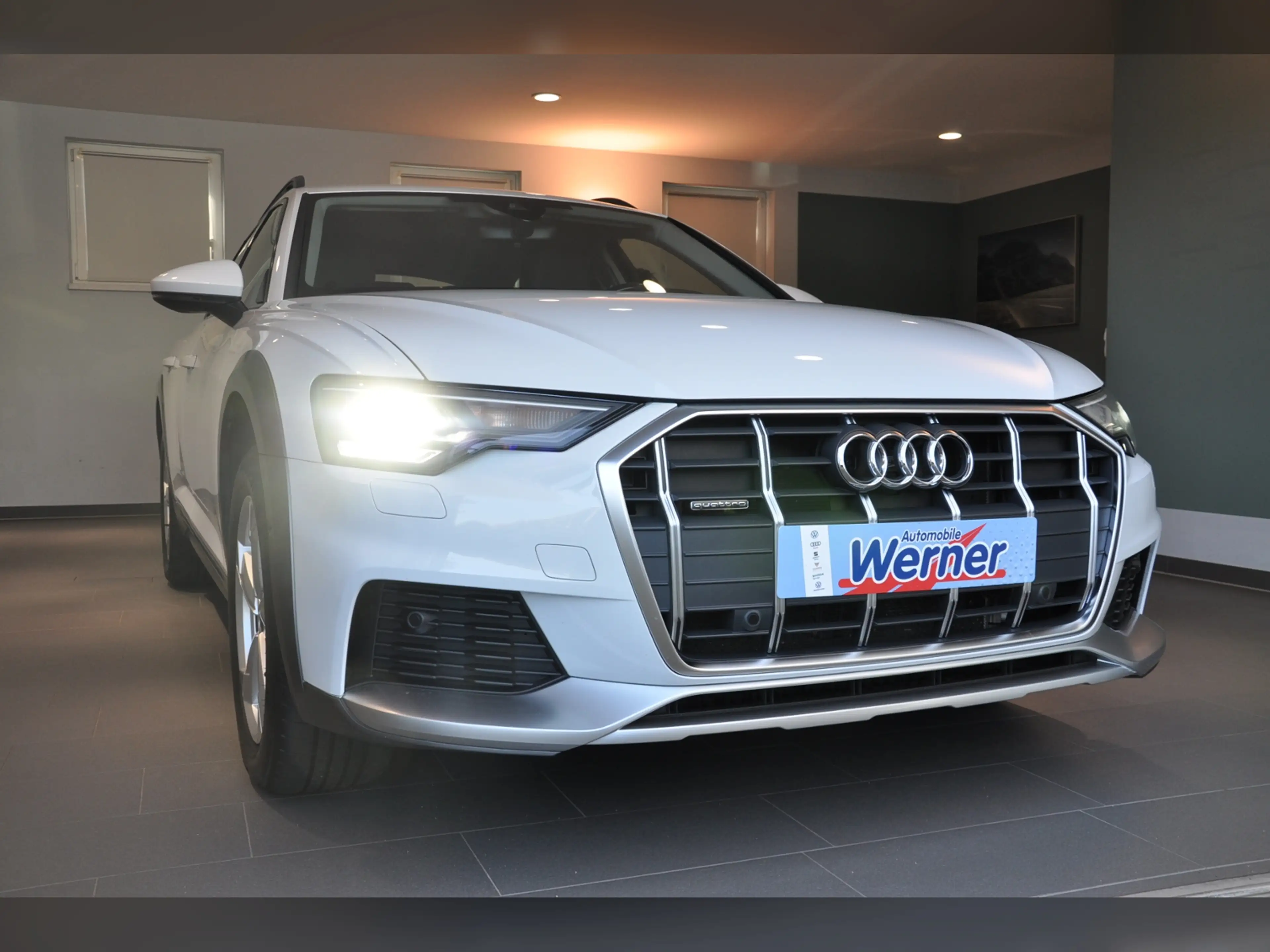 Audi A6 allroad quattro 50TDI AHK RKamera Navi — photo 11