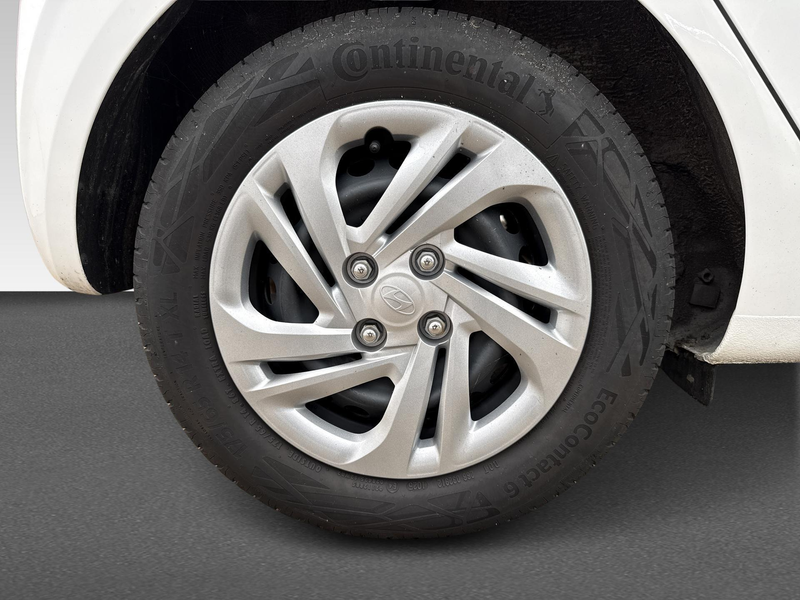 Hyundai i10 1.0 Comfort — photo 9