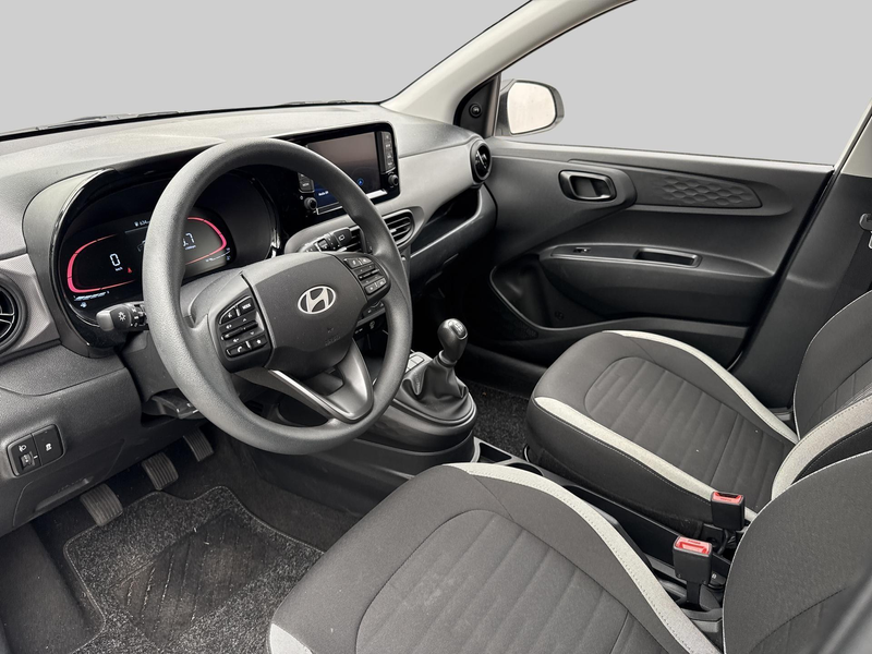 Hyundai i10 1.0 Comfort — photo 12