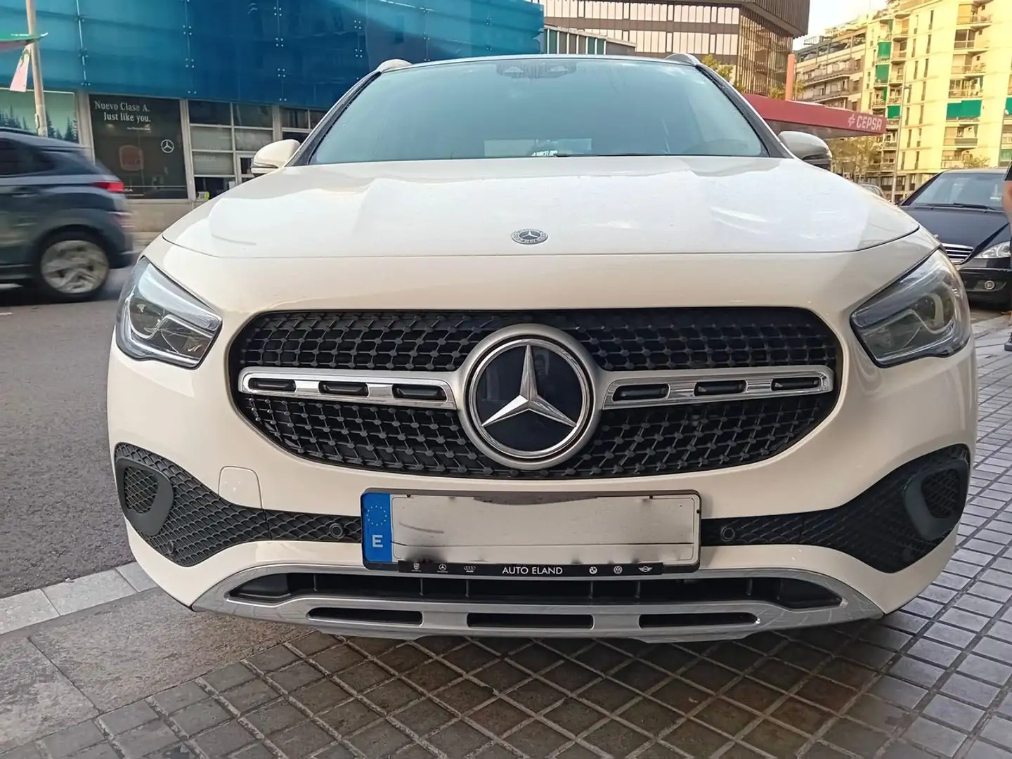 Mercedes-Benz GLA 250 PROGRESSIVE Blanco - 2