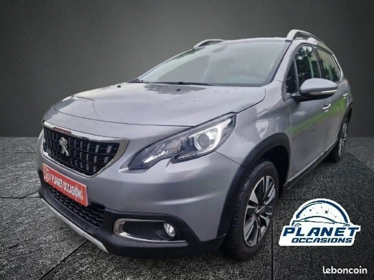 Peugeot 2008 1.2 VTI 110 46059 km Garantie 12 mois Gris - 1