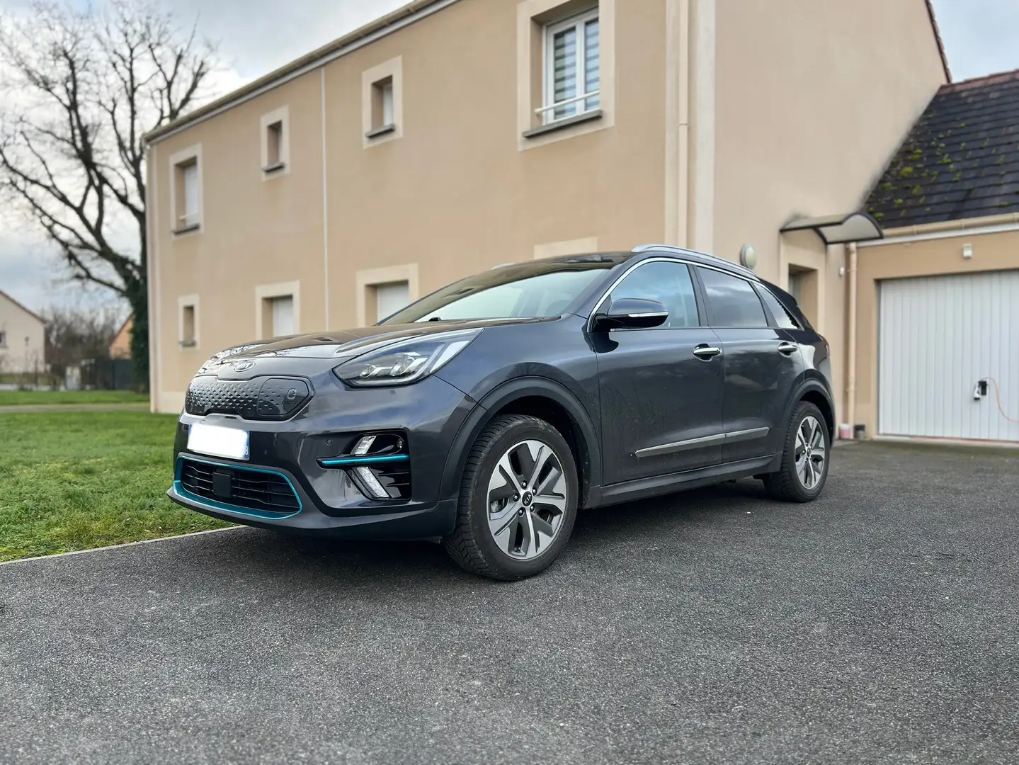 Kia e-Niro e-Design 64kw 204cv Noir - 1