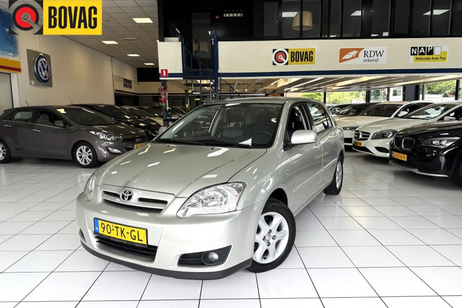 Toyota Corolla 1.6 VVT-i Ann. Šedá - 1