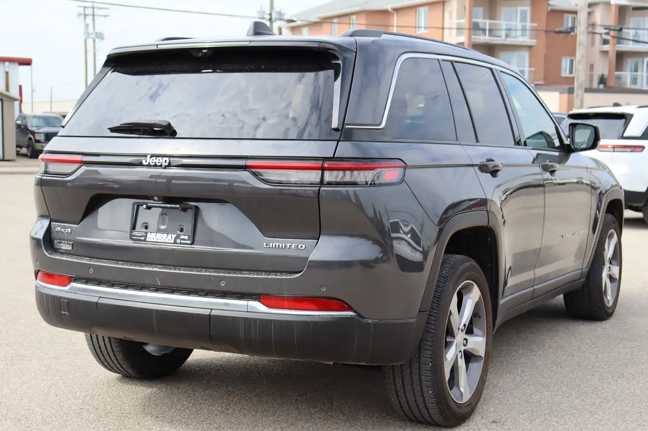 Jeep Grand Cherokee снимка Jeep Grand Cherokee