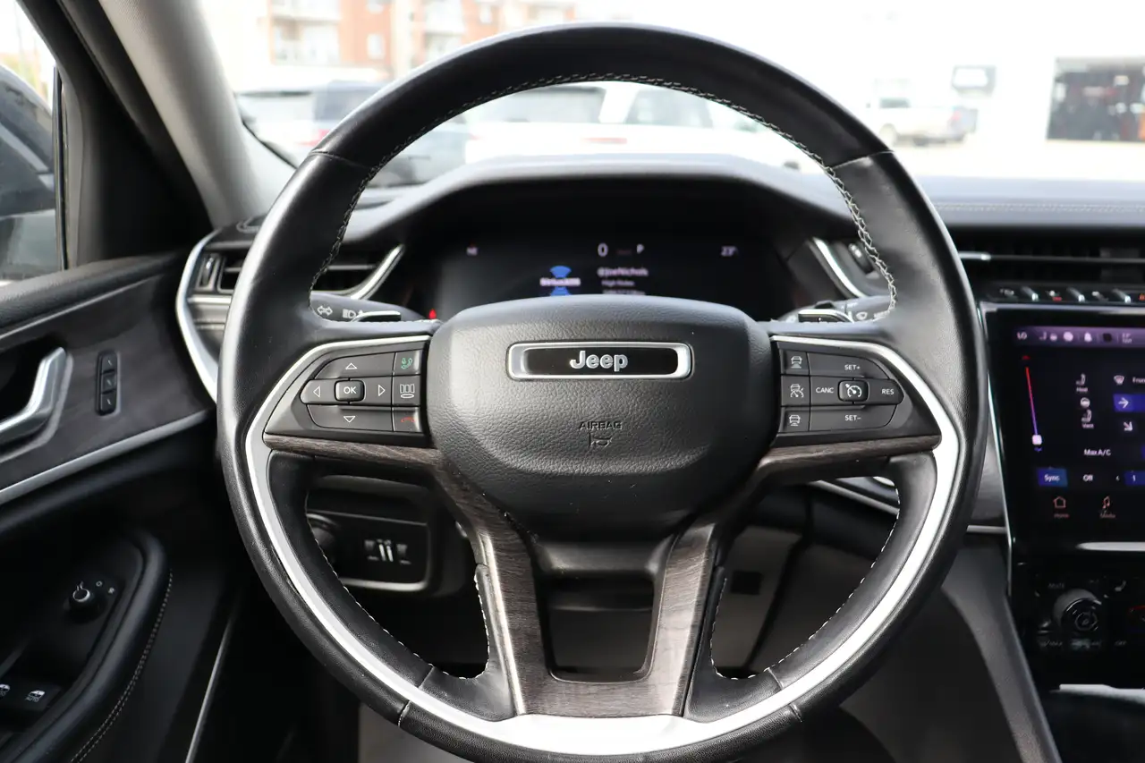 Jeep Grand Cherokee снимка Jeep Grand Cherokee