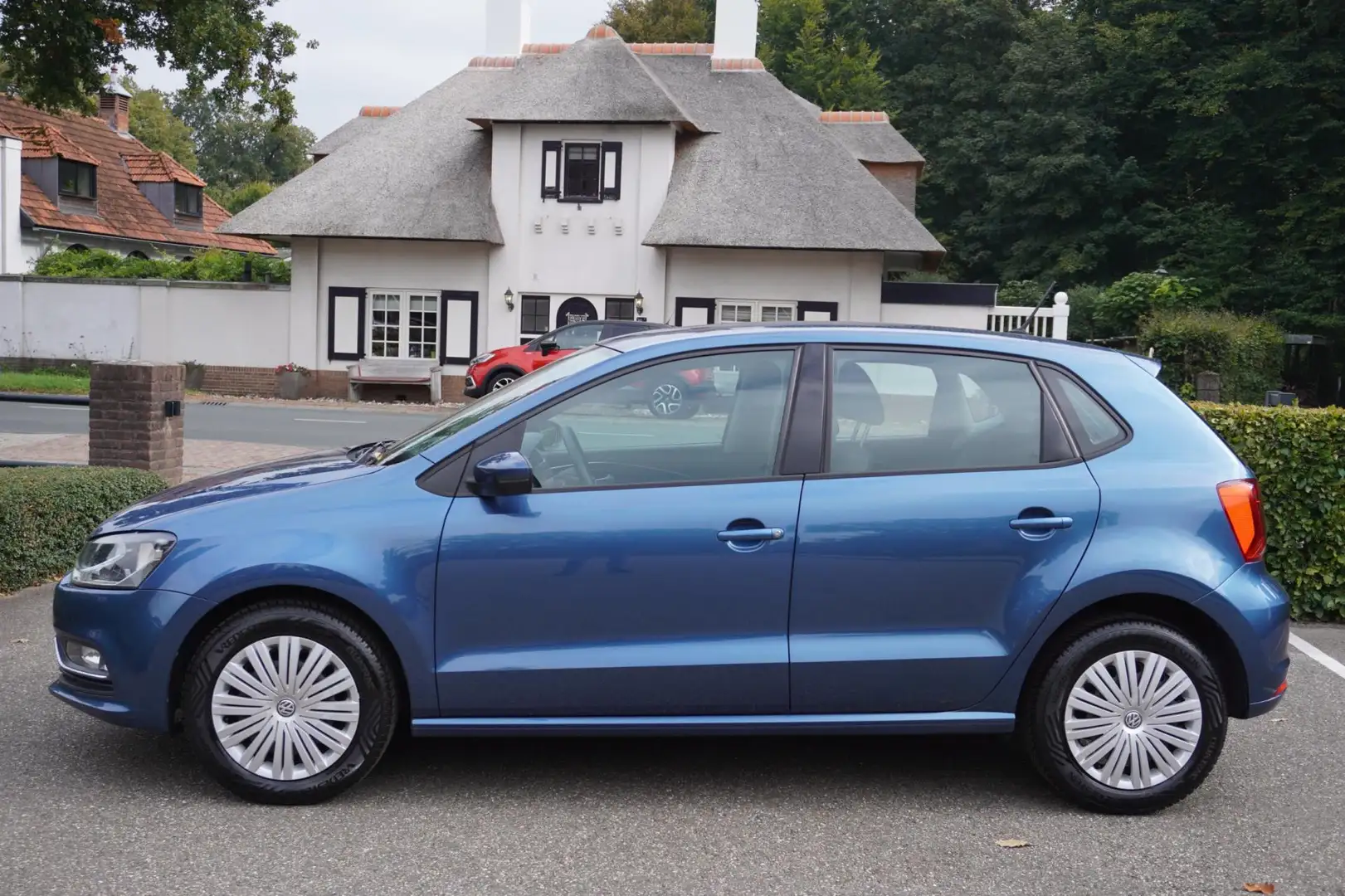 Volkswagen Polo 1.2 TSI Comfortline 5Drs Airco Blauw - 2