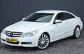 Mercedes-Benz E 200 Coupé CGI Automaat / Carplay / Navi Wit - thumbnail 2