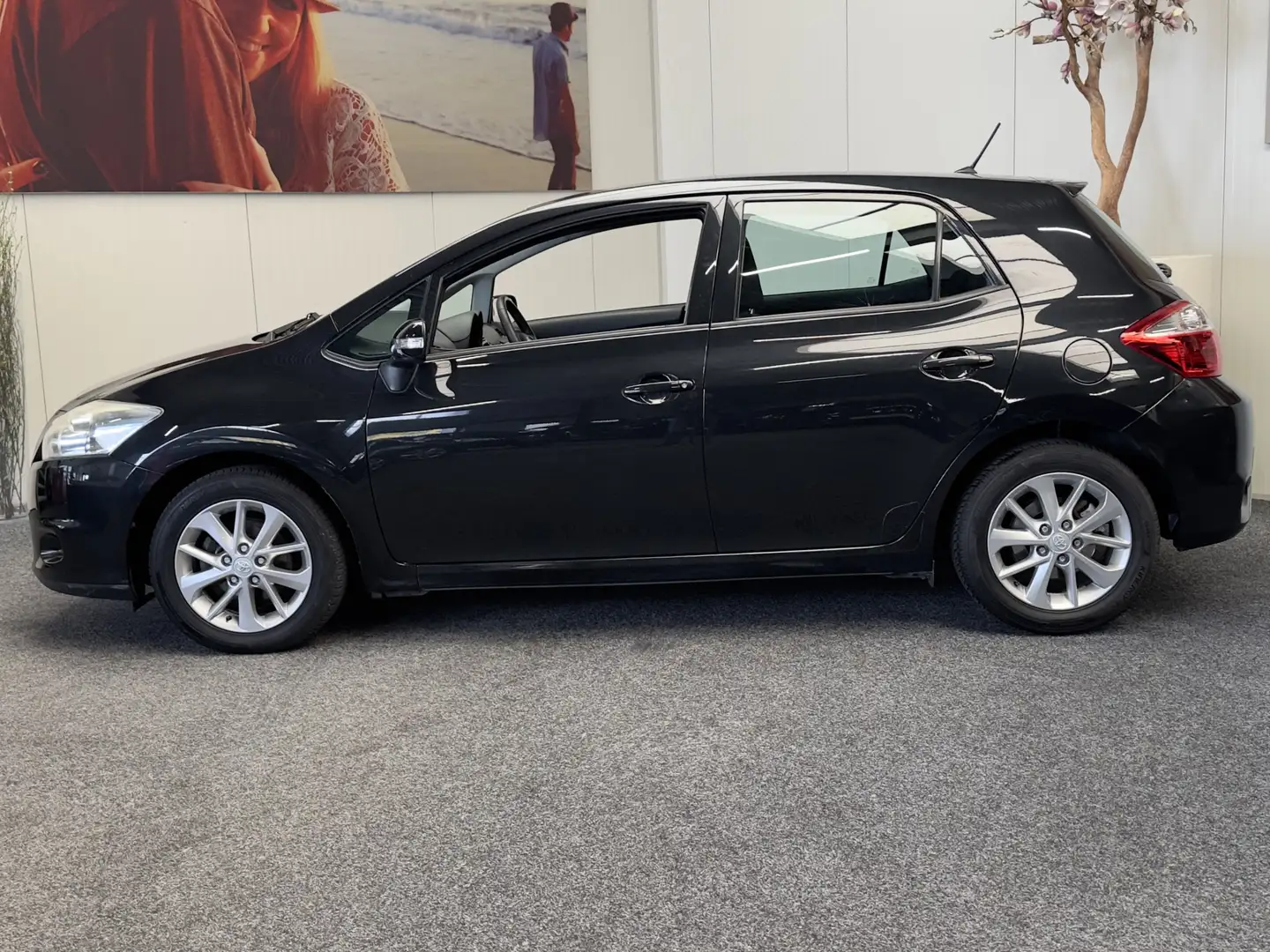 Toyota Auris 1.6 ASPIRATION CRUISE CONTROL NAVIGATIE CLIMATE CO Noir - 2