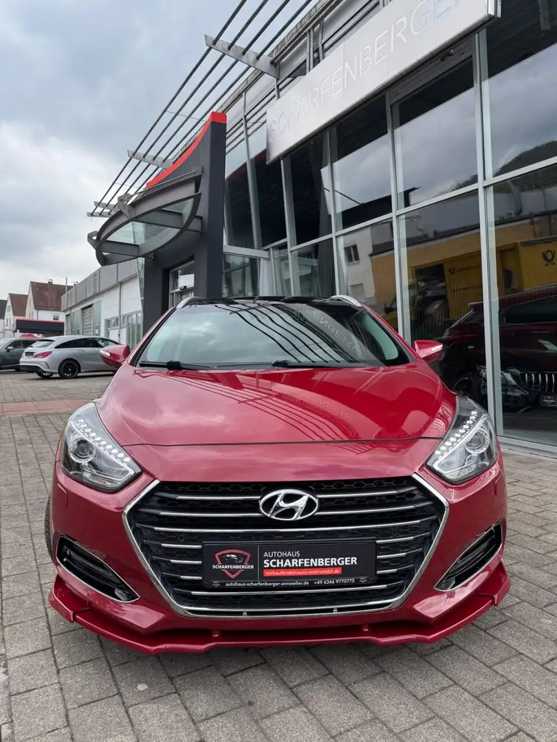 Hyundai i40 cw Premium+Stan.Heizung+Allwetter+V.Historie Piros - 2