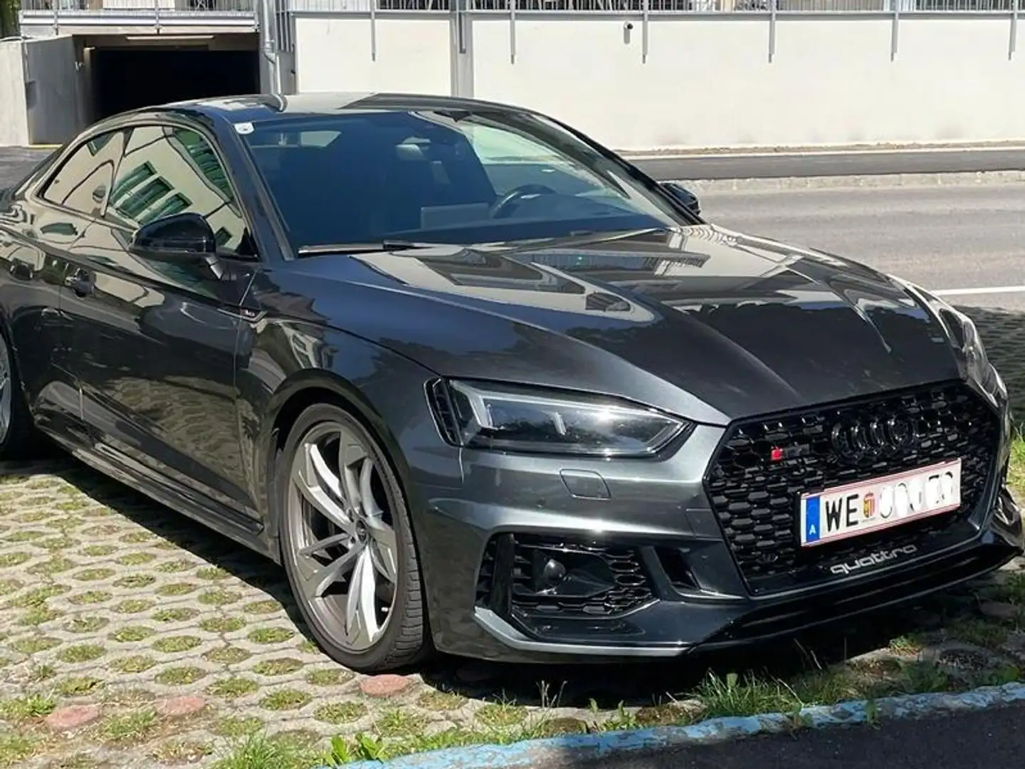 Audi RS5 RS5 Coupé 2,9 TFSI quattro Tiptronic Grau - 2