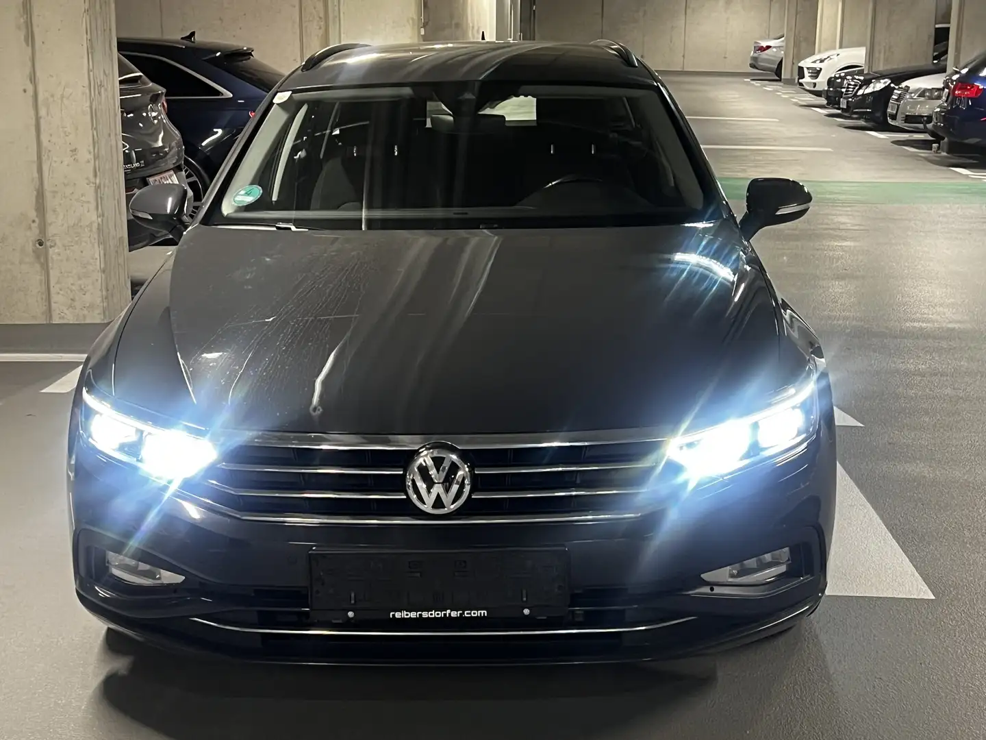 Volkswagen Passat 1.6 TDI SCR DSG Business - 2