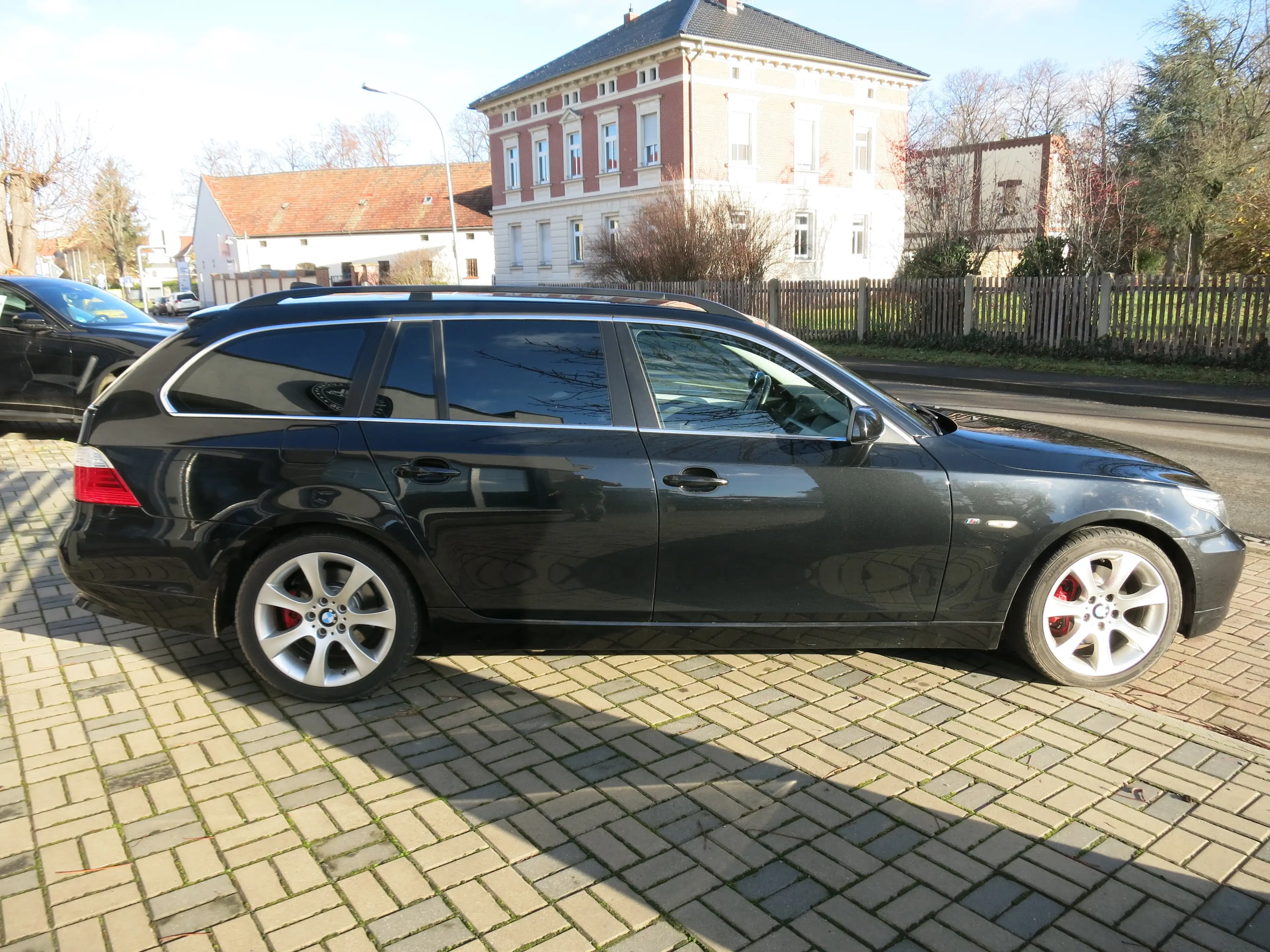 BMW 530 530d xDrive NAVI BI-XENON TÜV+AU 05/2027 — photo 4