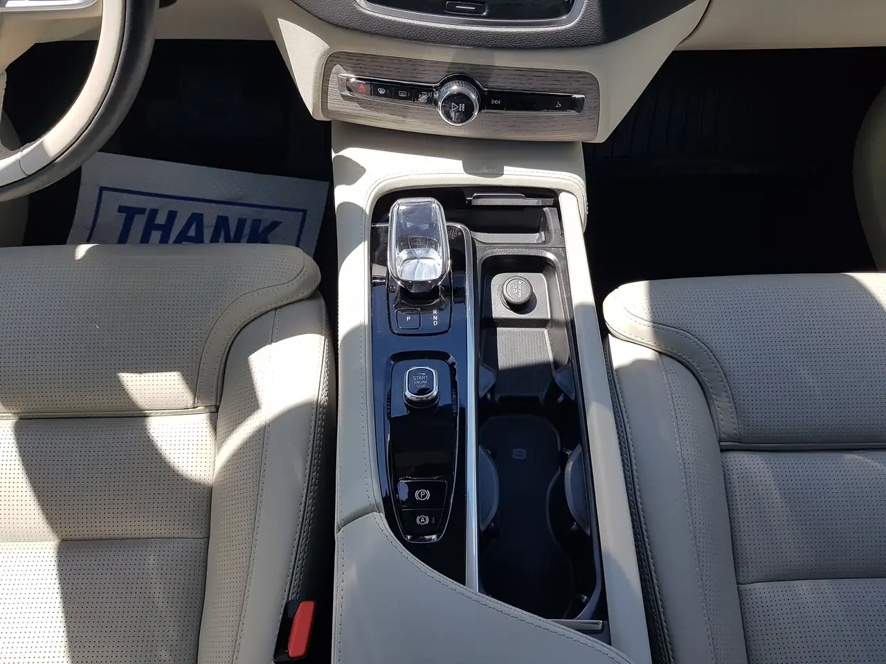 Volvo XC90 снимка Volvo XC90