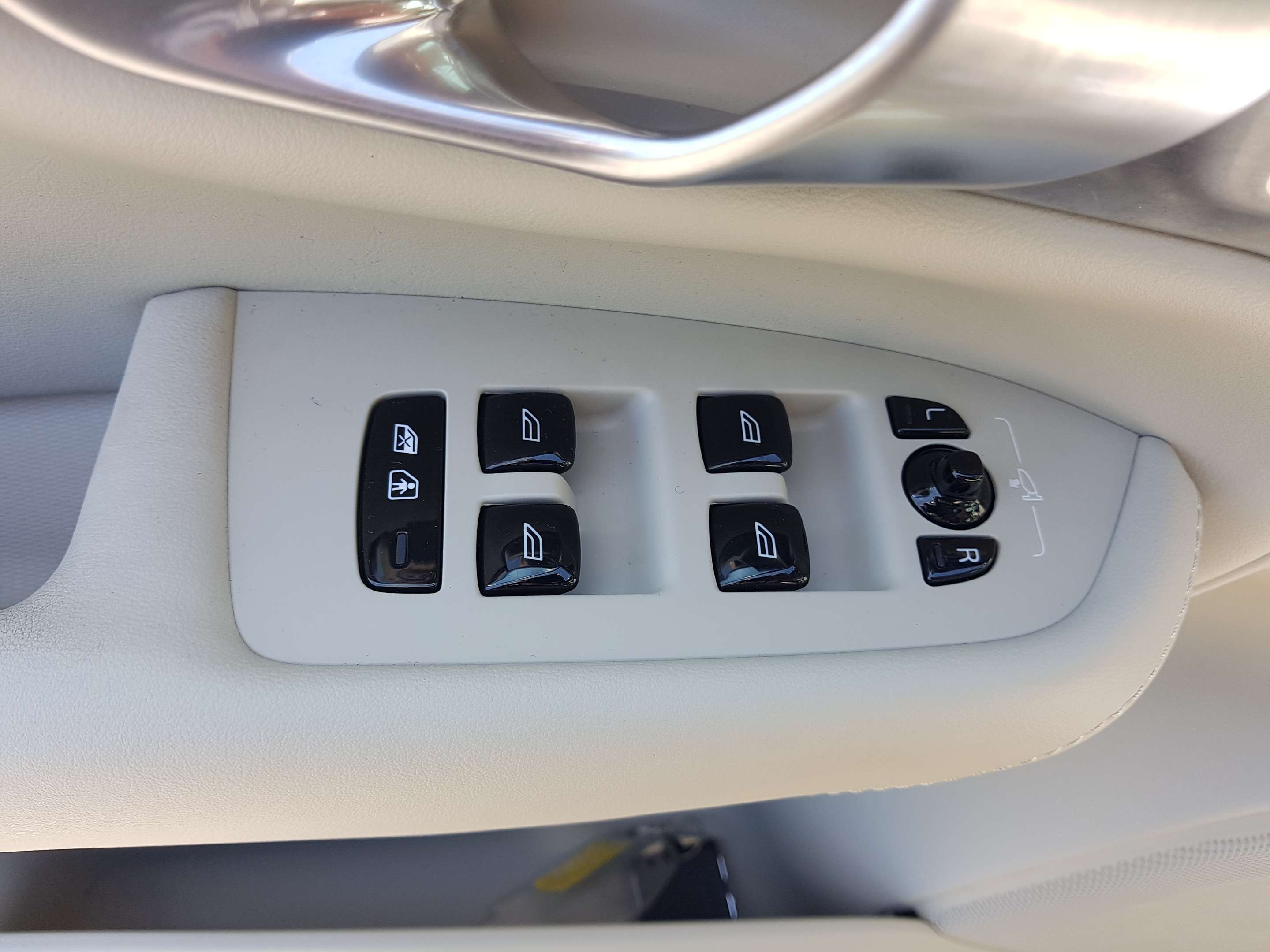 2024 Volvo XC90 T8 eAWD PHEV Ultimate Bright Theme 7-Seater |CPO|B thumb 40