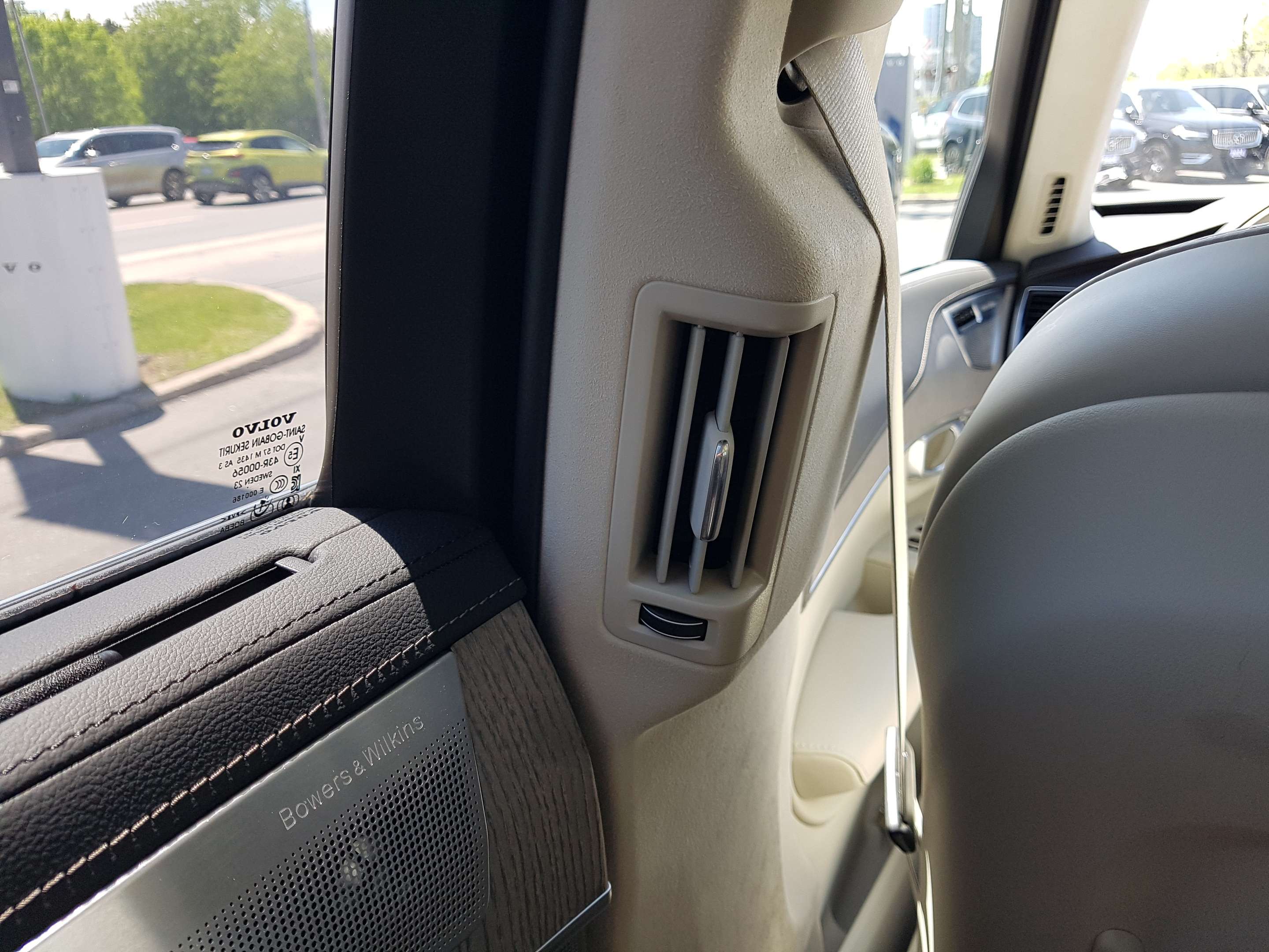 2024 Volvo XC90 T8 eAWD PHEV Ultimate Bright Theme 7-Seater |CPO|B thumb 23