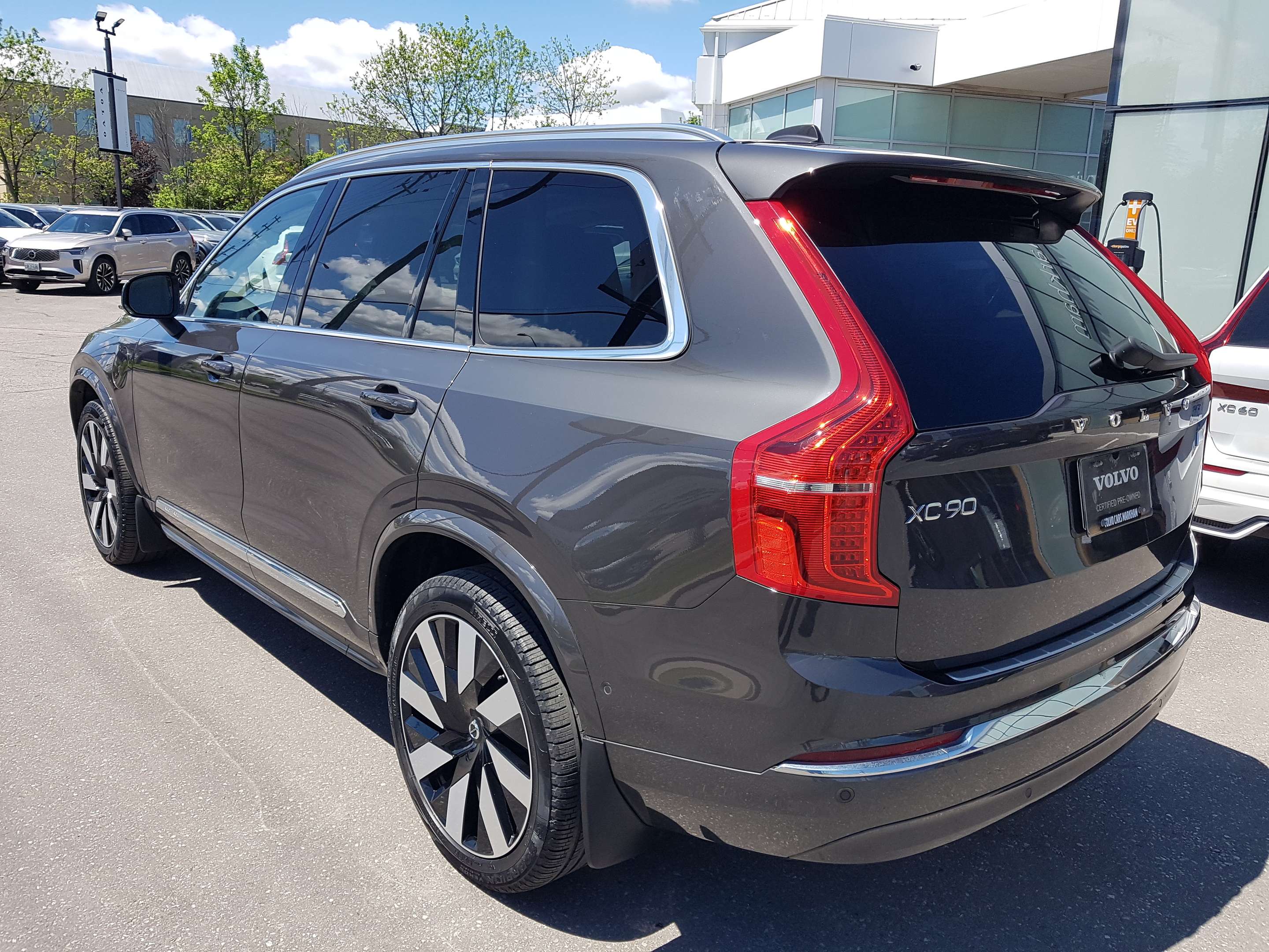 2024 Volvo XC90 T8 eAWD PHEV Ultimate Bright Theme 7-Seater |CPO|B thumb 7
