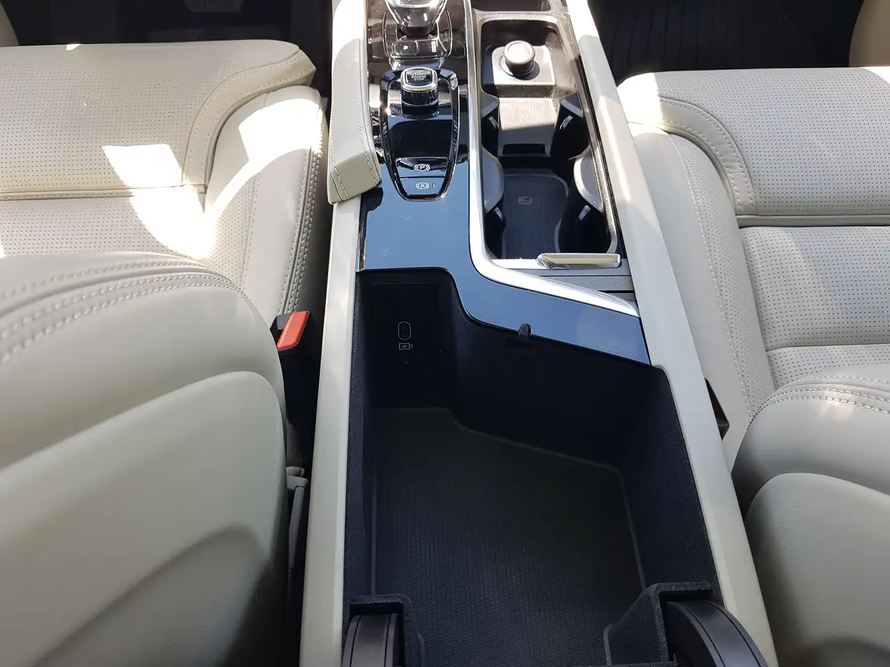 Volvo XC90 снимка Volvo XC90