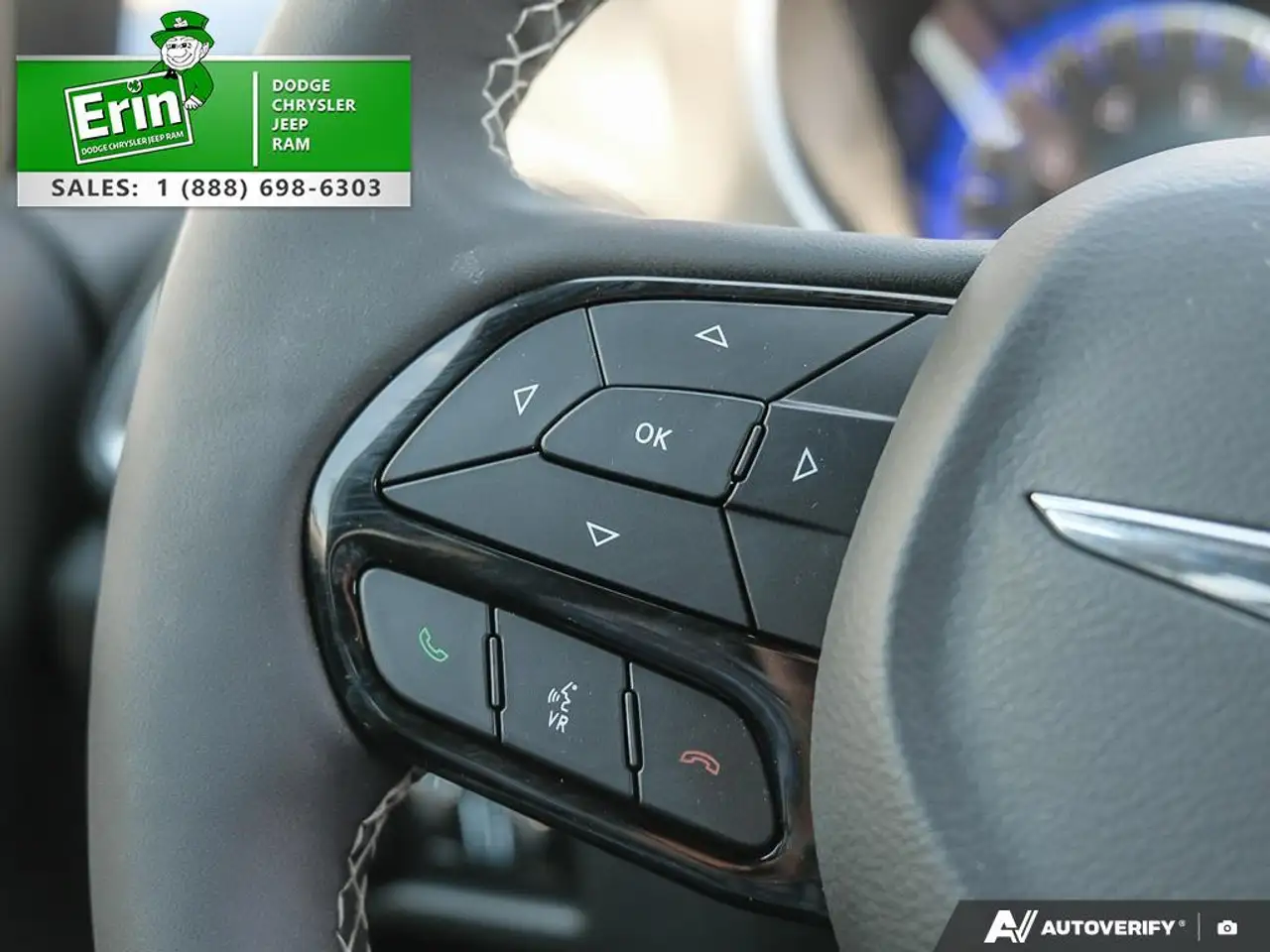 Chrysler Pacifica снимка Chrysler Pacifica