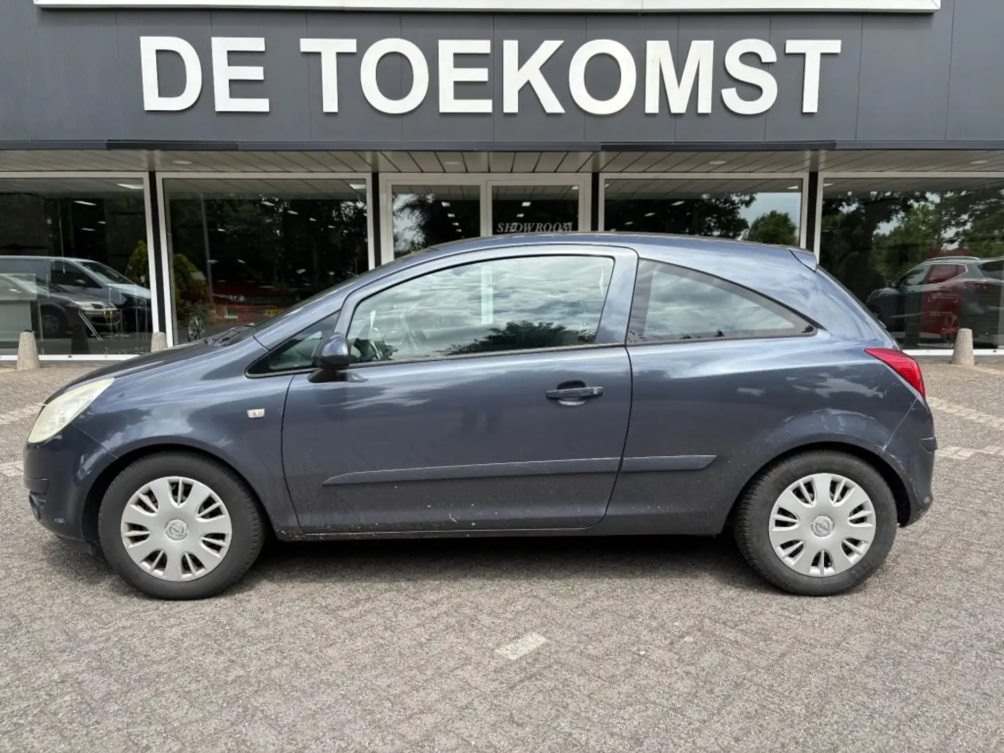 Opel Corsa 1.4 16V AIRCO / CRUISE / STOEL&STUURVERW / TREKHAA Grijs - 1